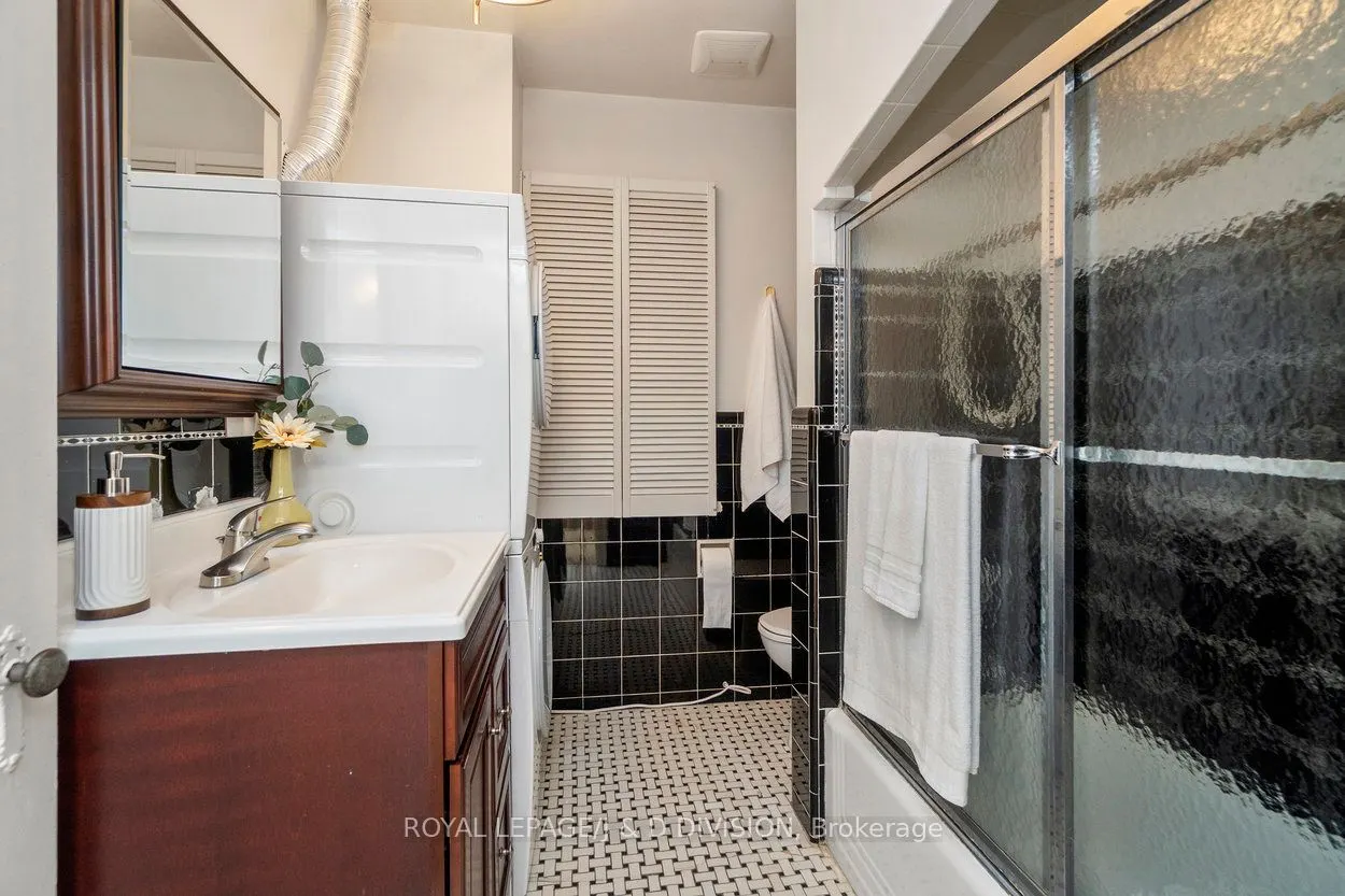 253 Old Forest Hill