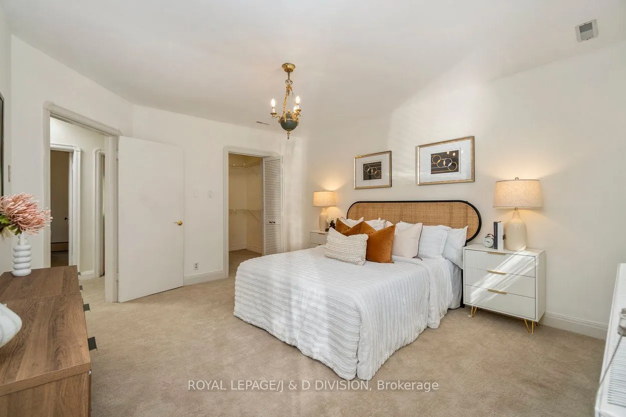253 Old Forest Hill