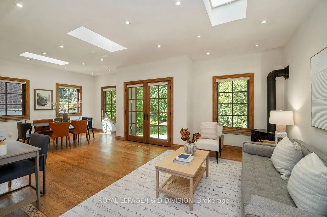 253 Old Forest Hill