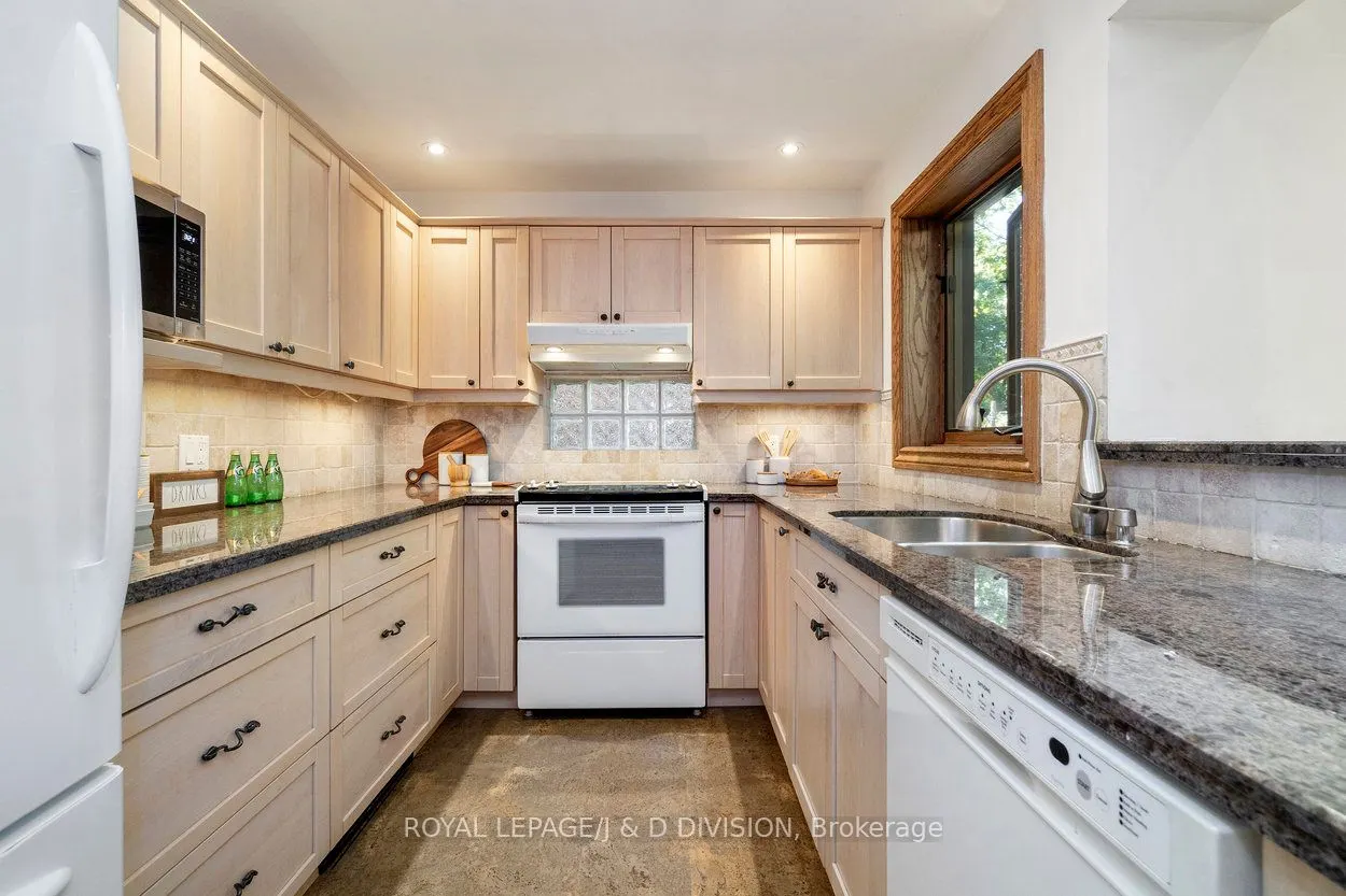 253 Old Forest Hill