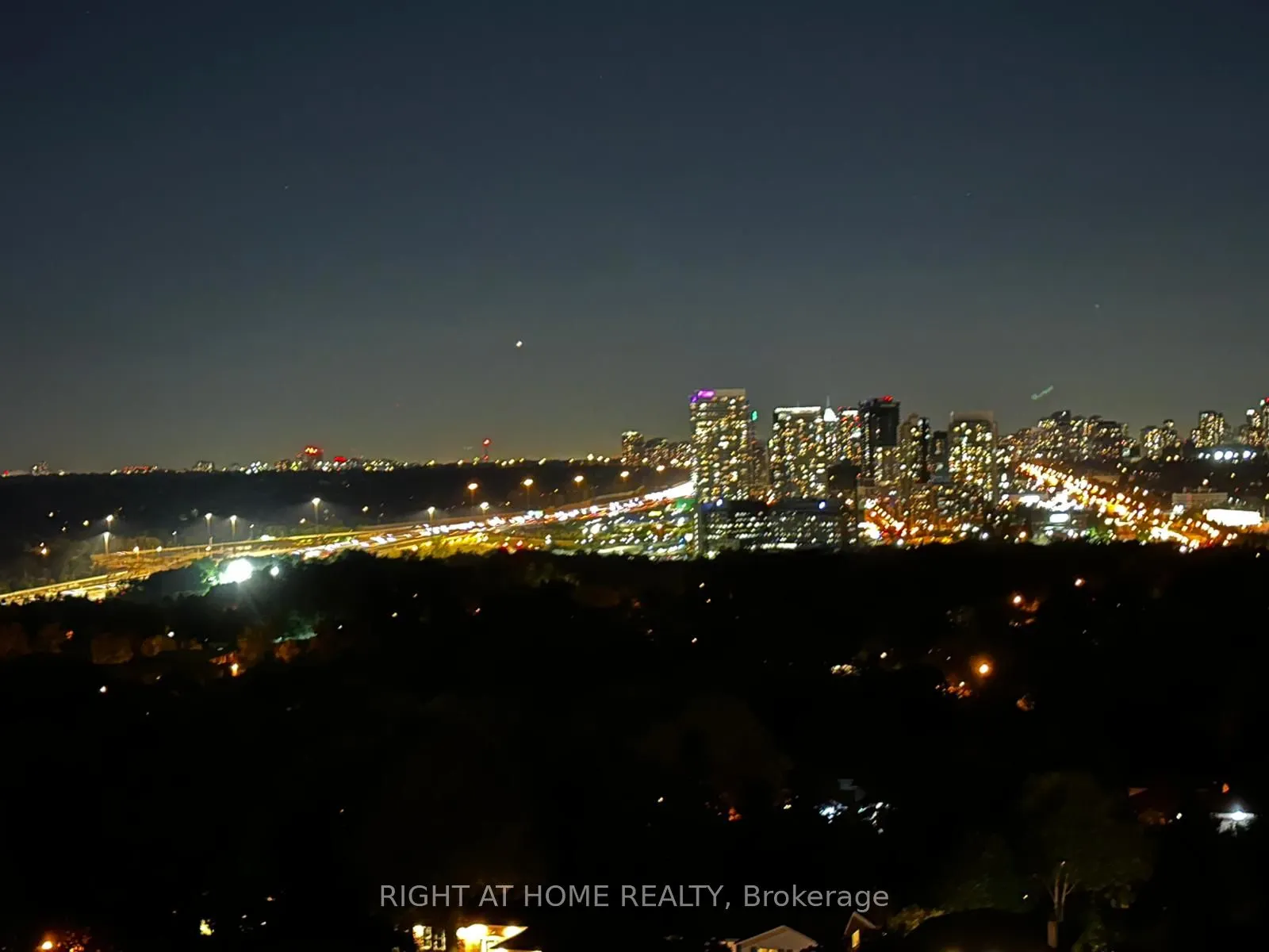 52 Forest Manor Road, #1109