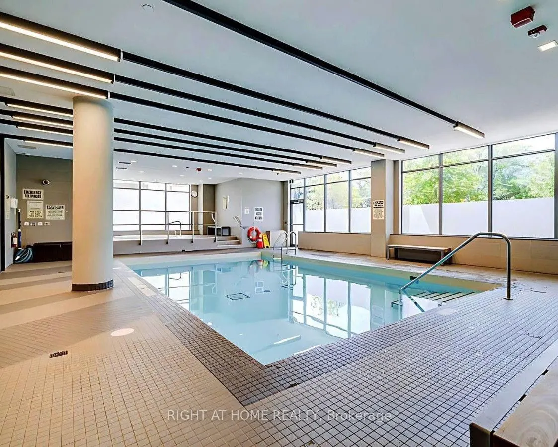 52 Forest Manor Road, #1109