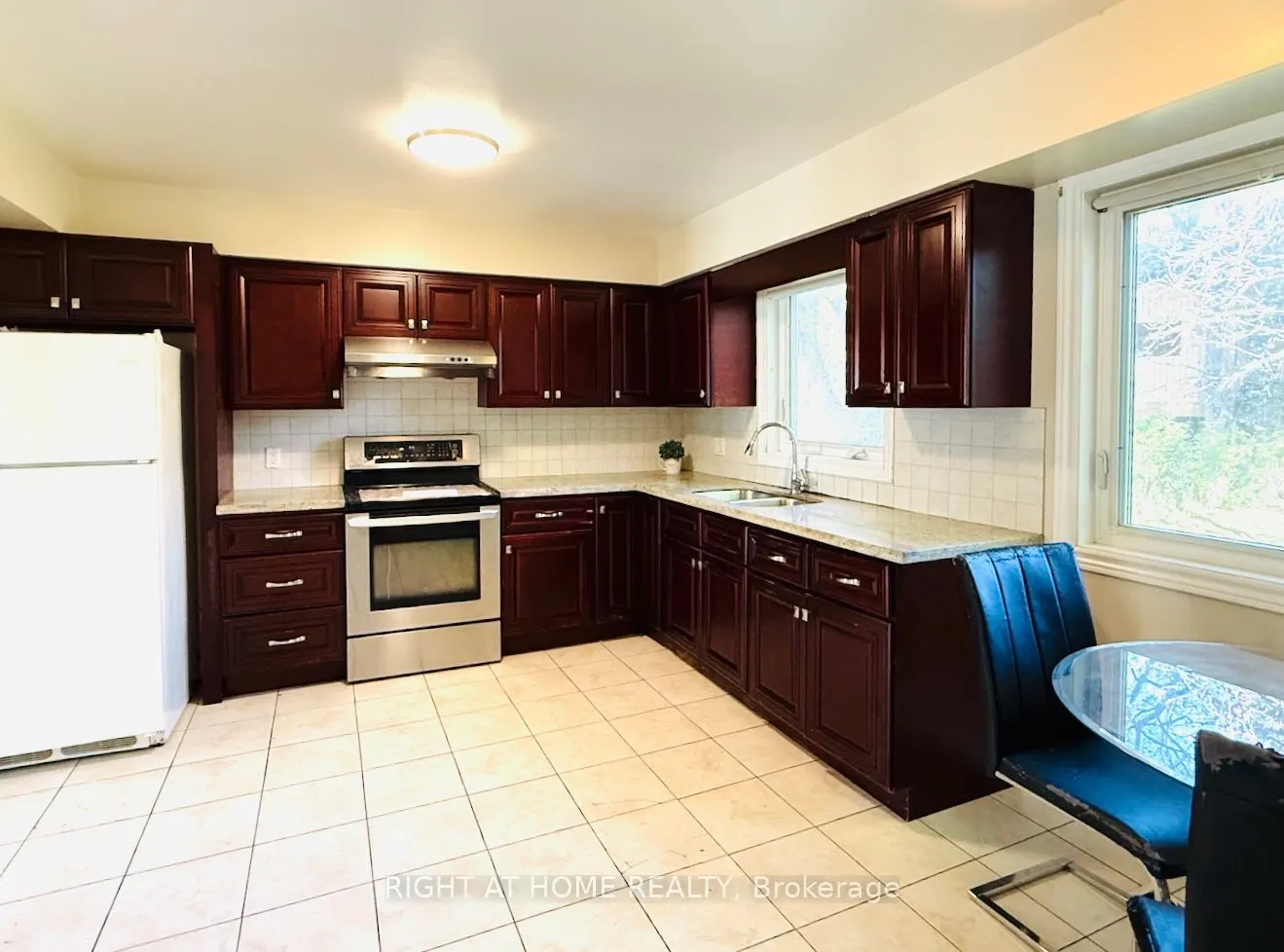 44 Prestwick Crescent