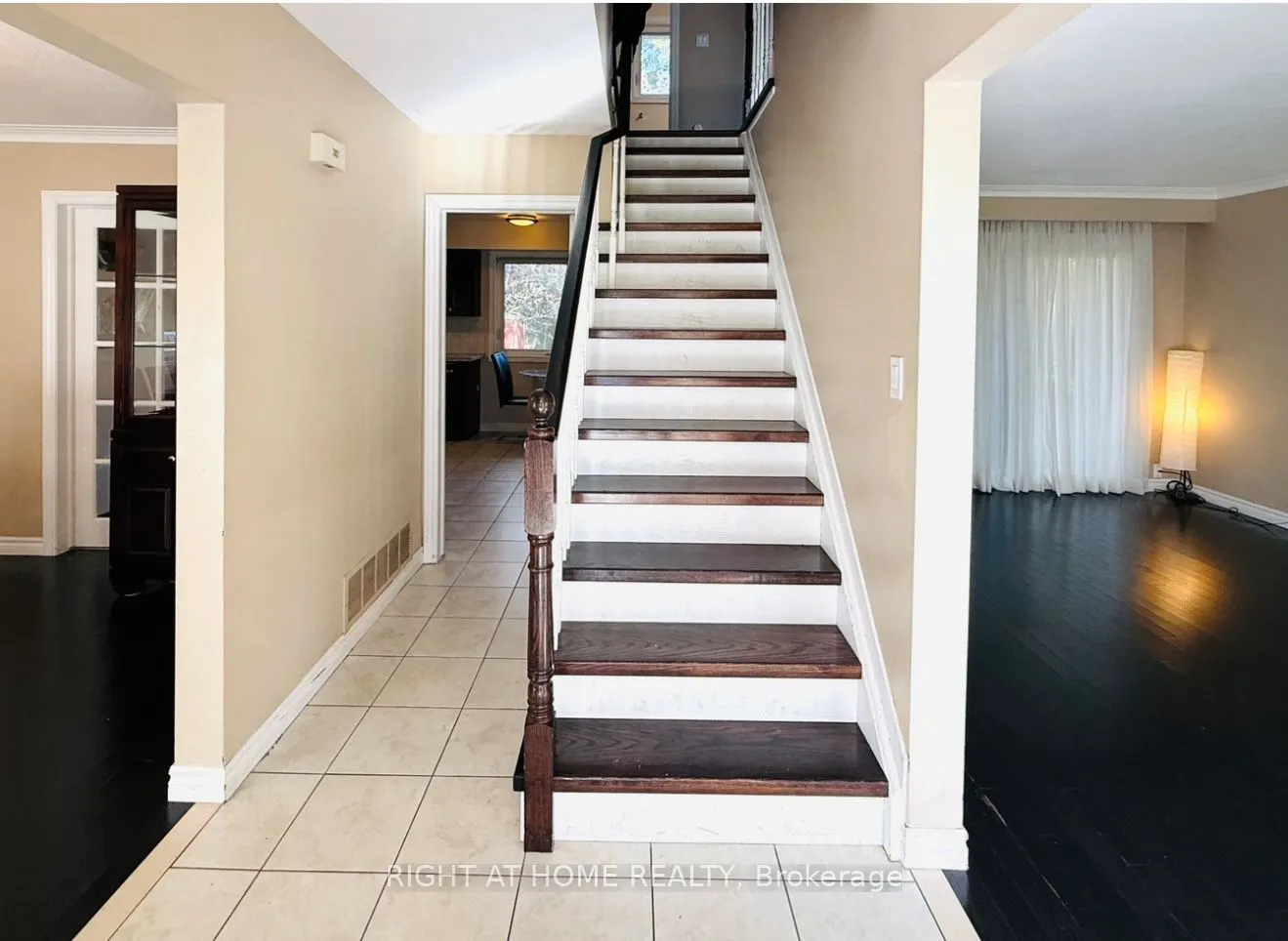 44 Prestwick Crescent