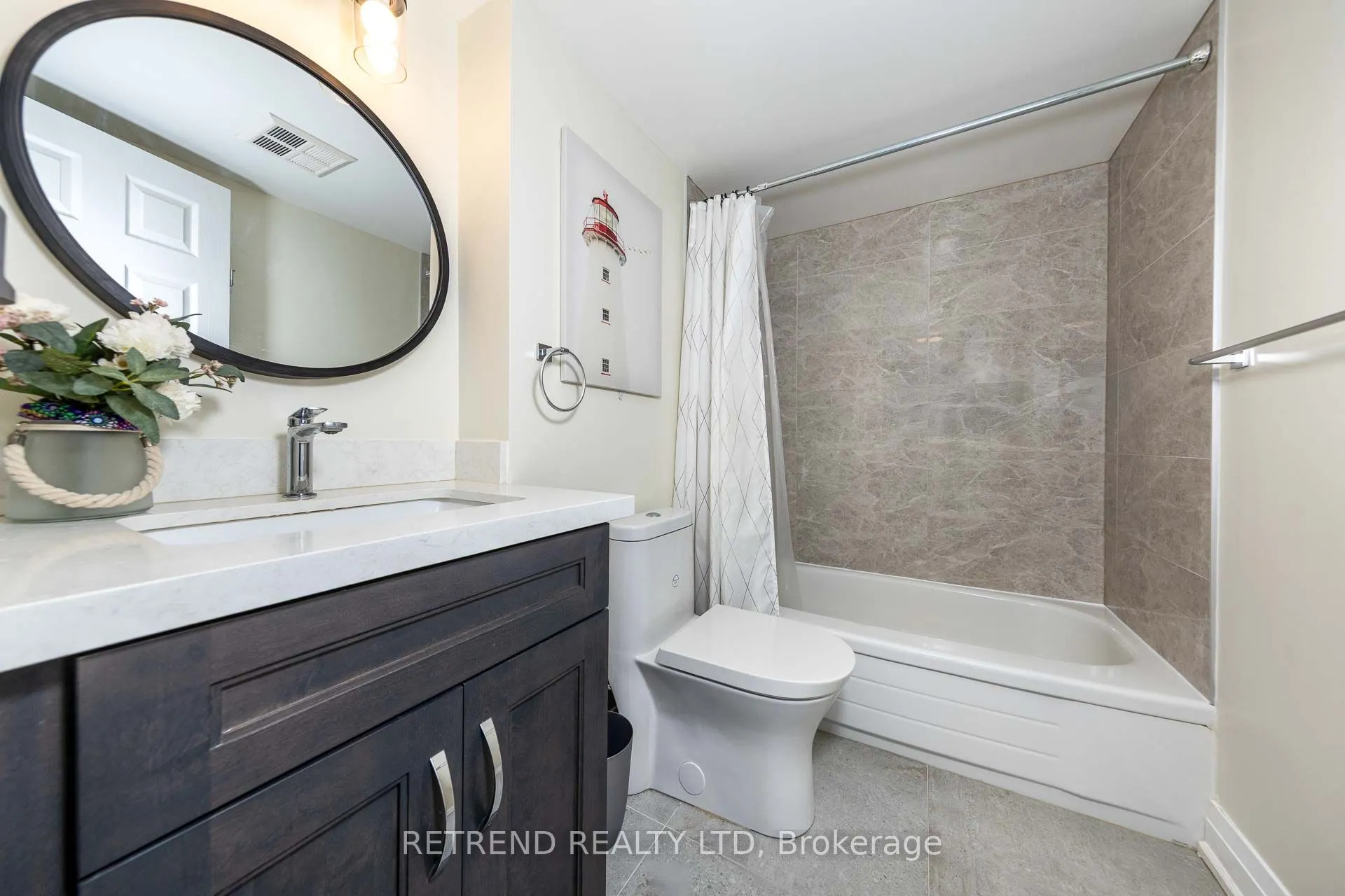 256 Doris Avenue, #305