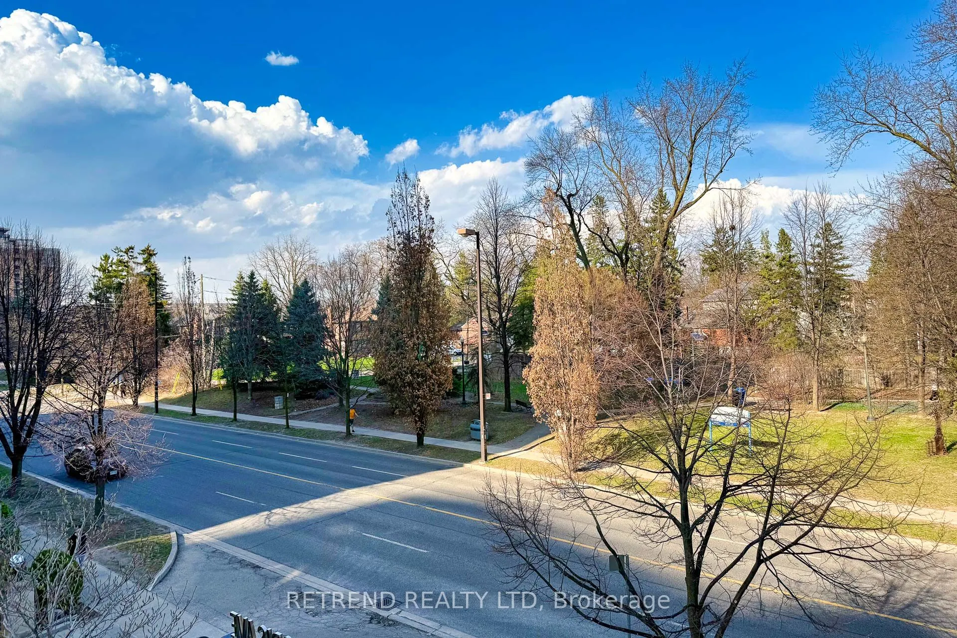256 Doris Avenue, #305