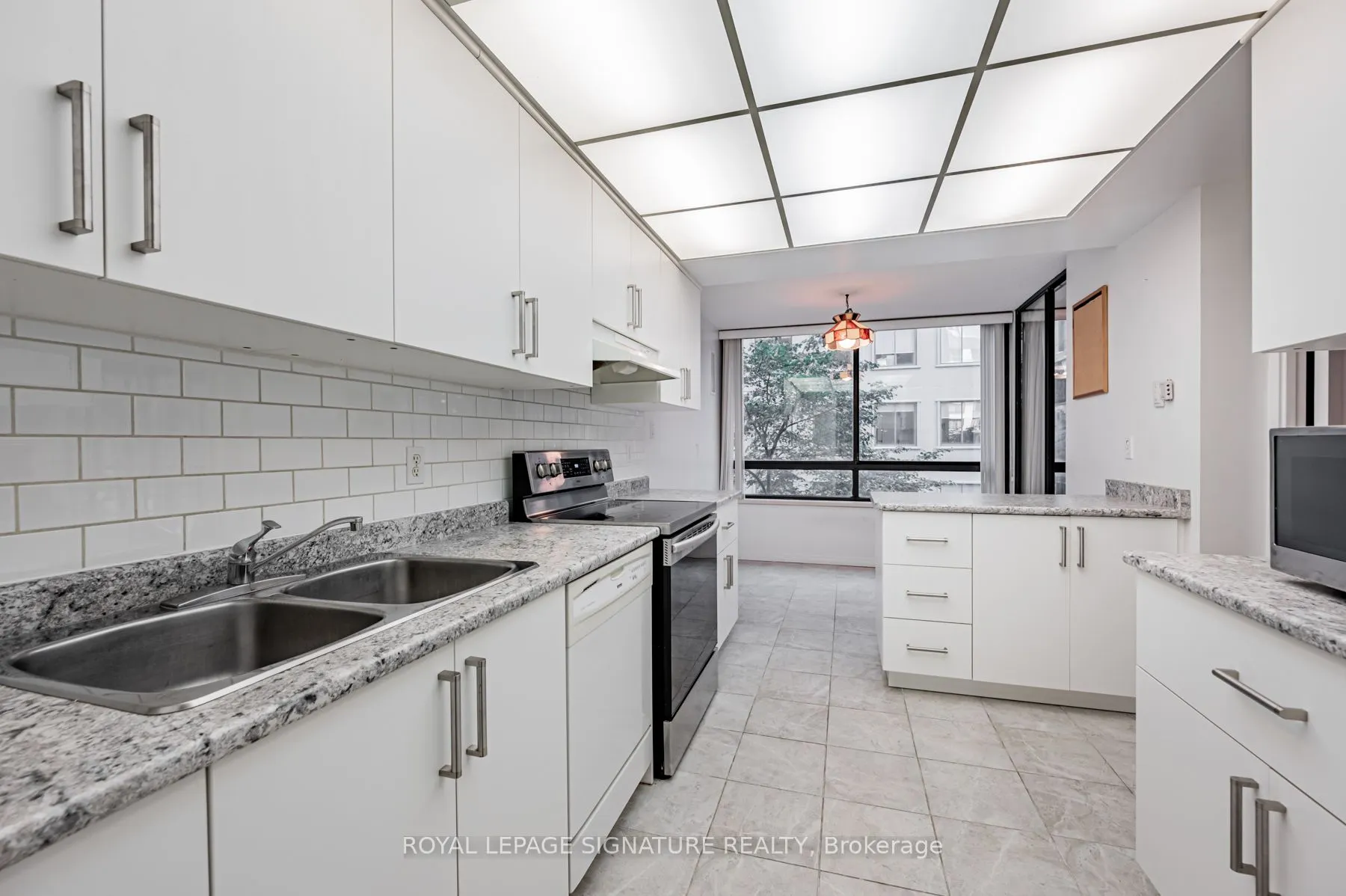 280 Simcoe Street, #509
