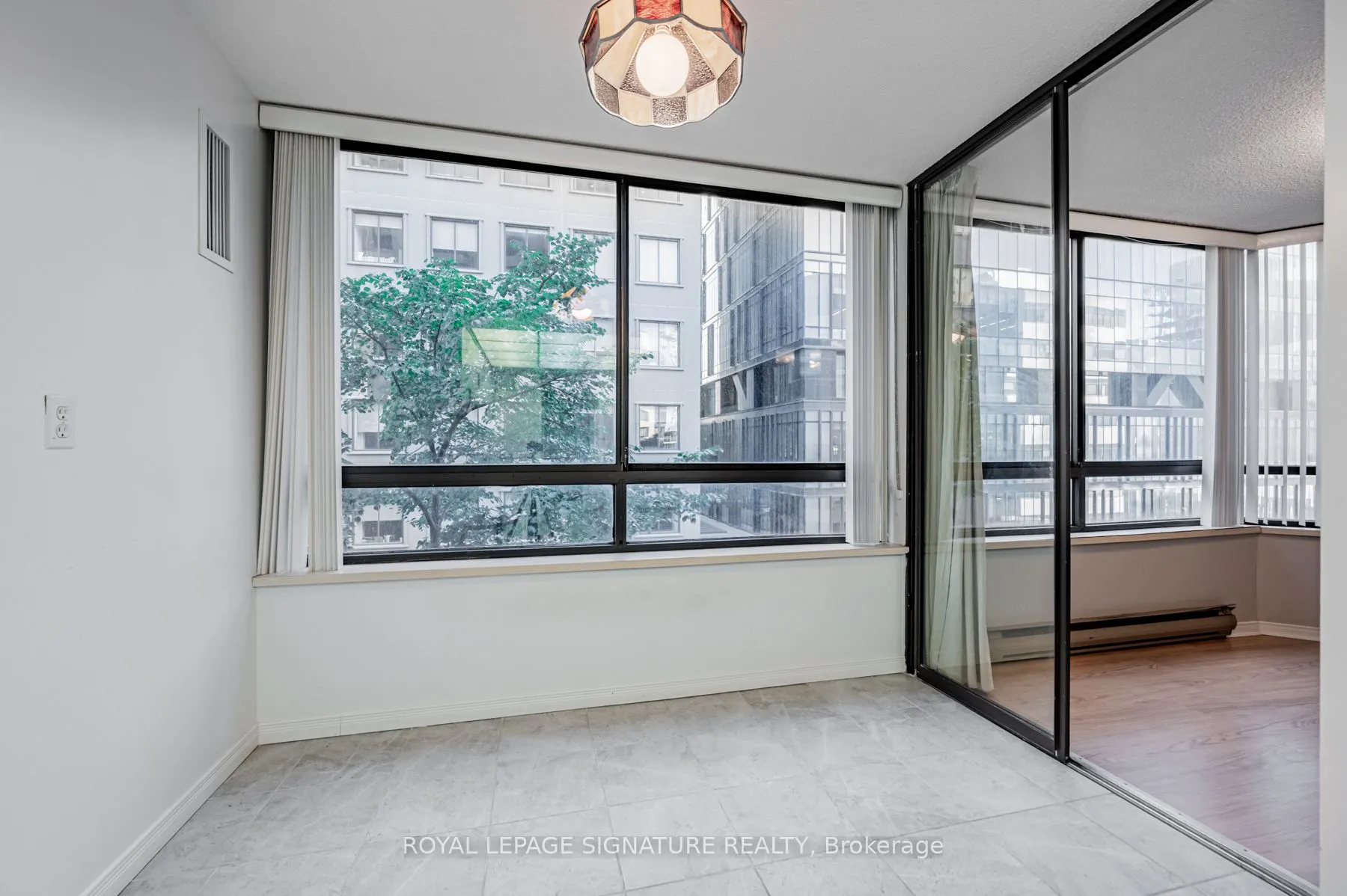 280 Simcoe Street, #509