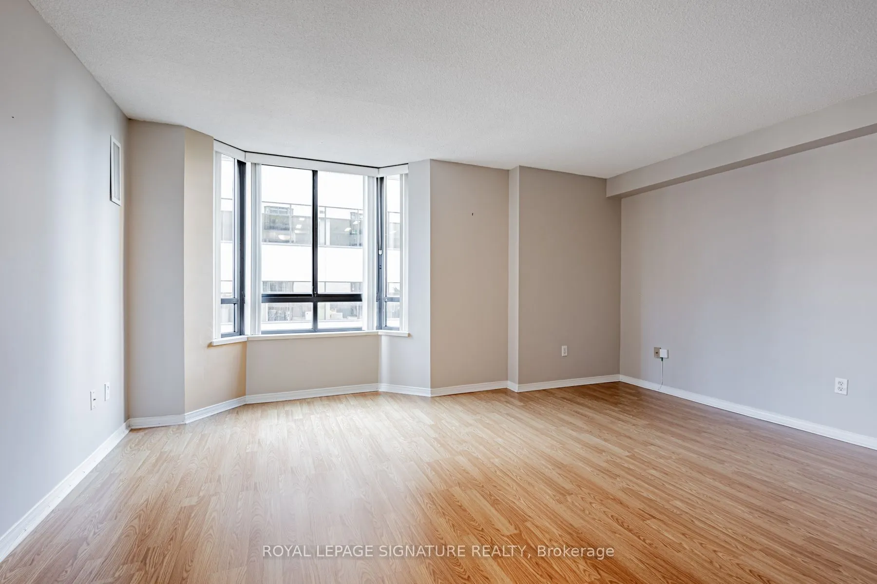 280 Simcoe Street, #509