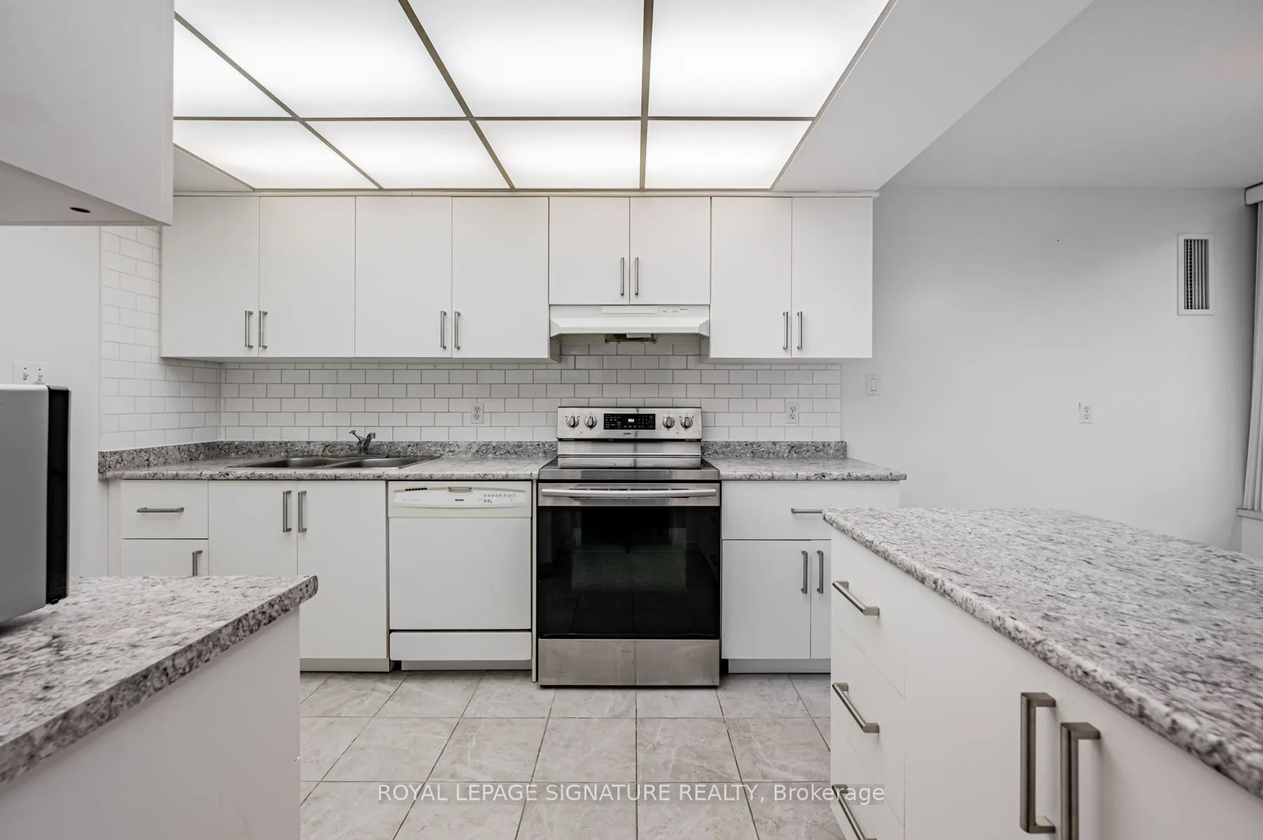280 Simcoe Street, #509