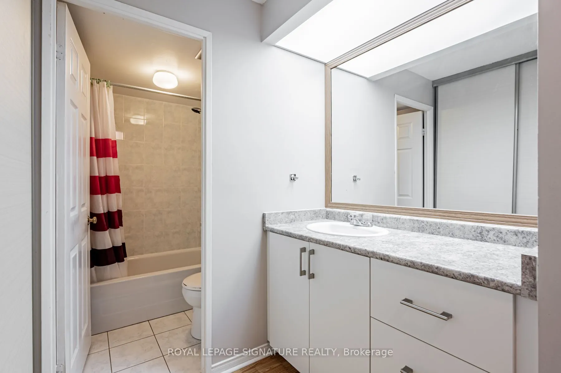 280 Simcoe Street, #509