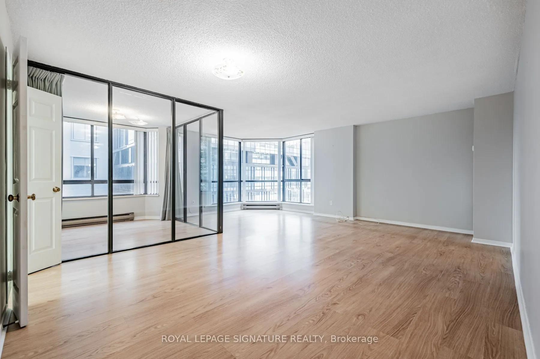 280 Simcoe Street, #509