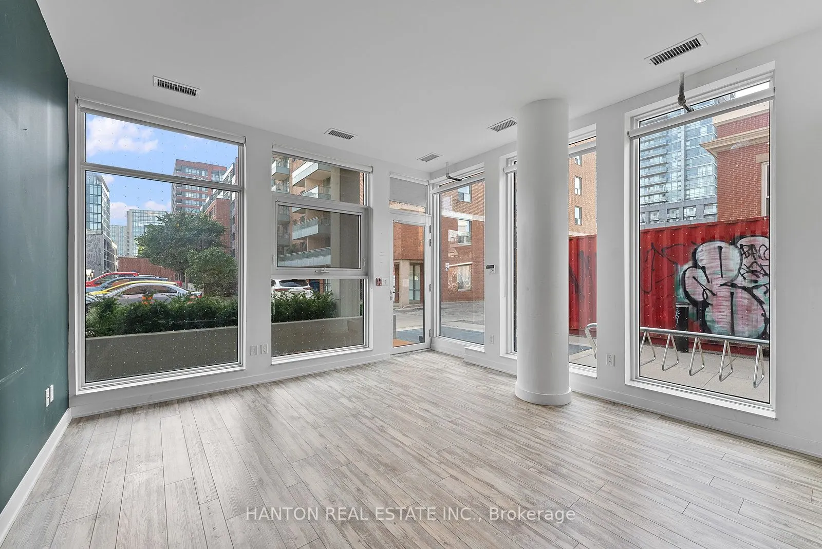 106 Dovercourt Road, #105