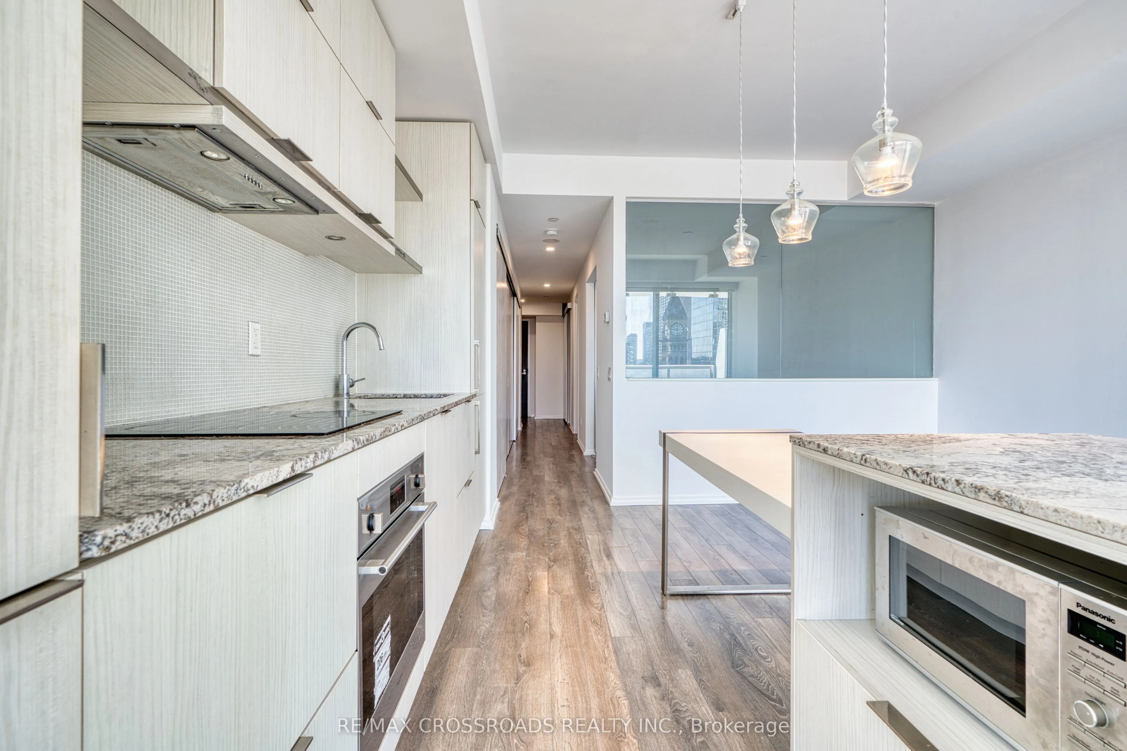 197 Yonge Street, #1510