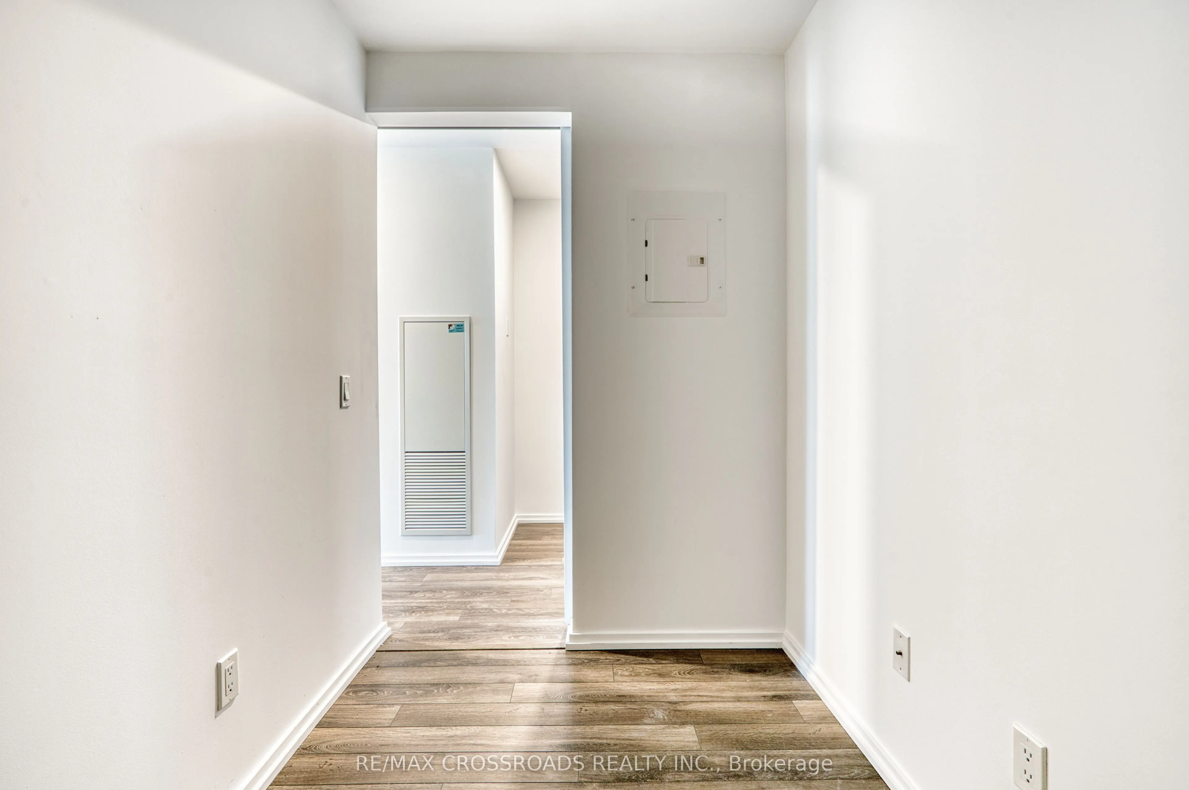 197 Yonge Street, #1510