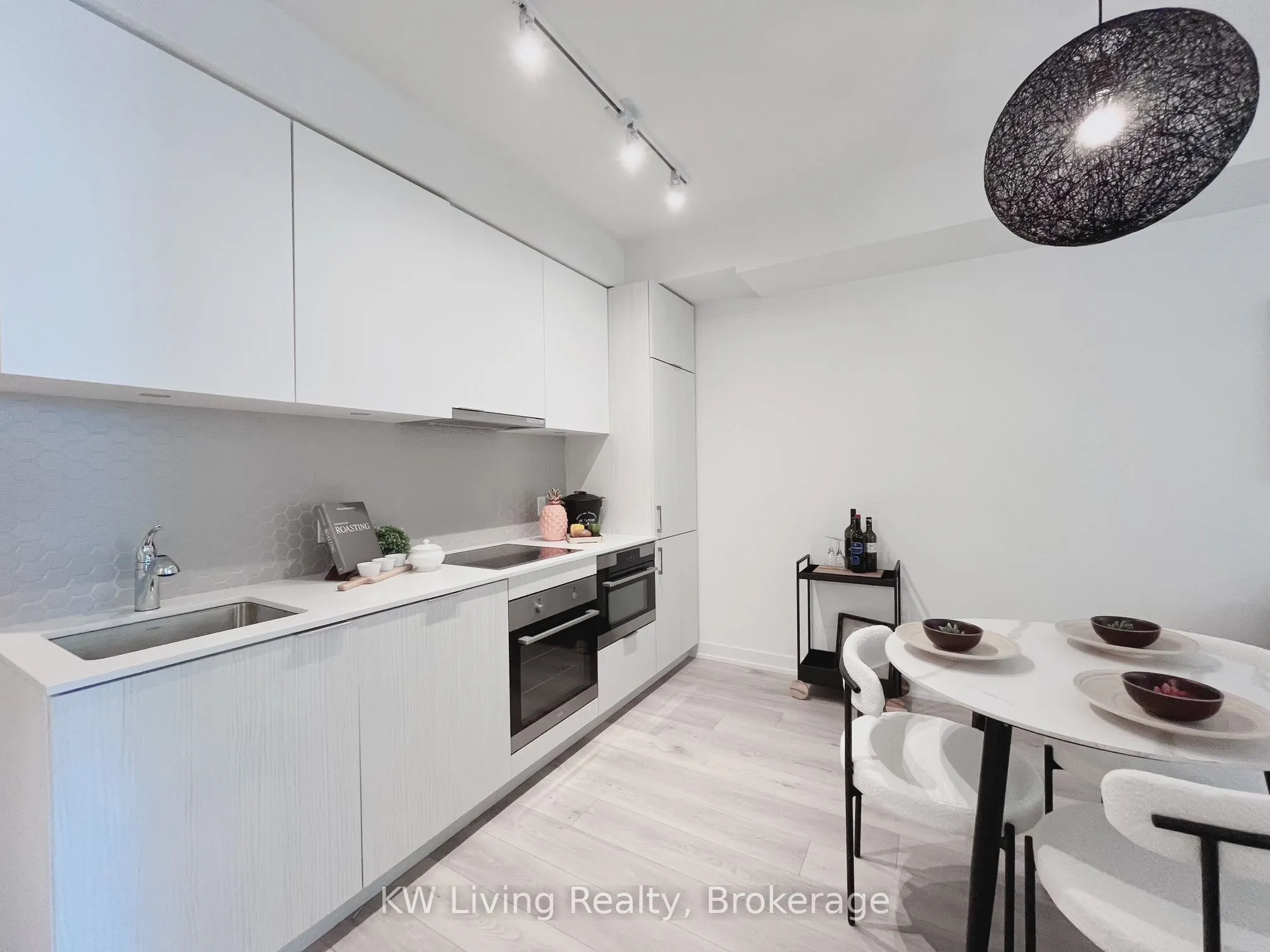 158 Front Street E, #417