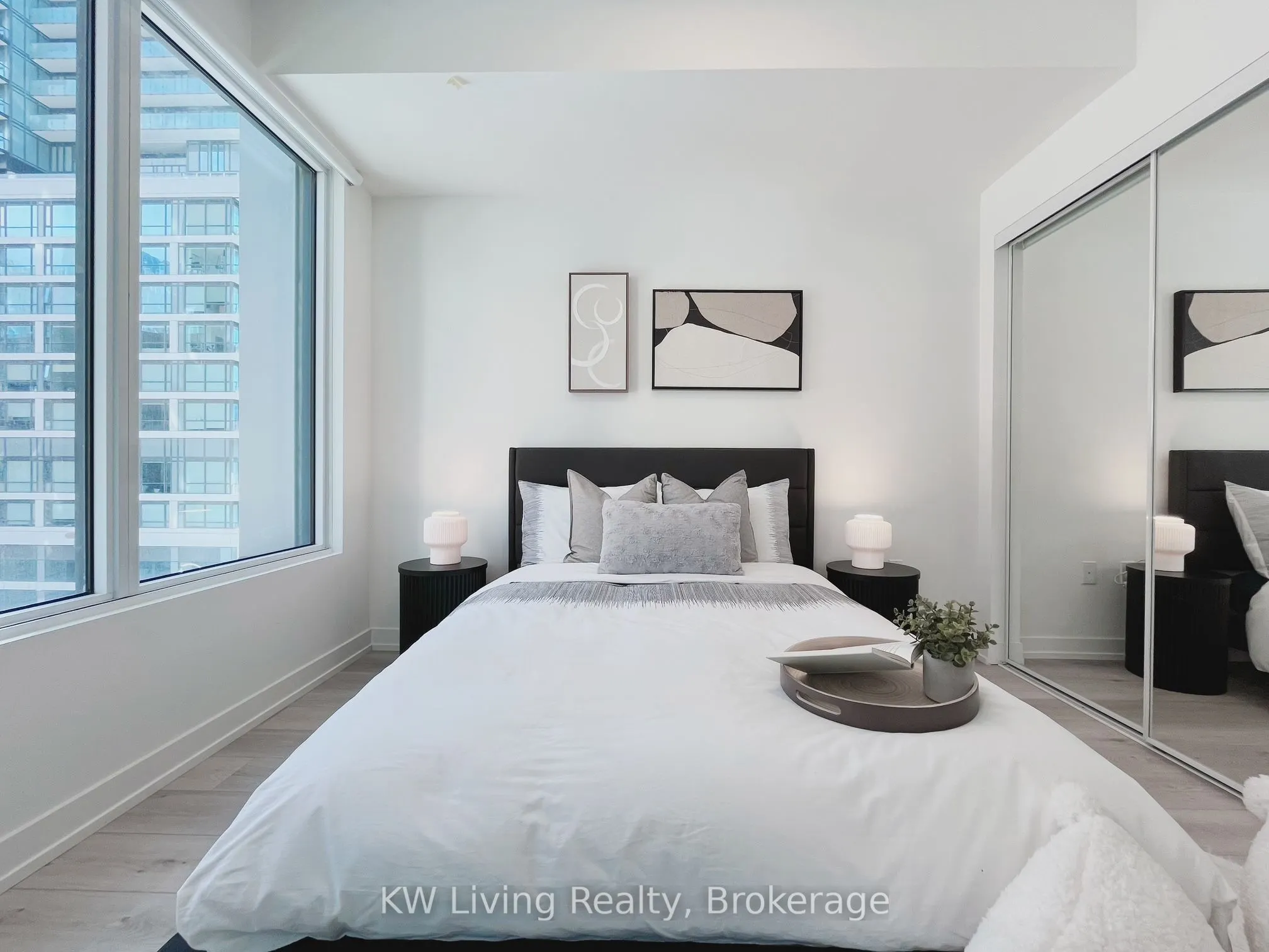 158 Front Street E, #417