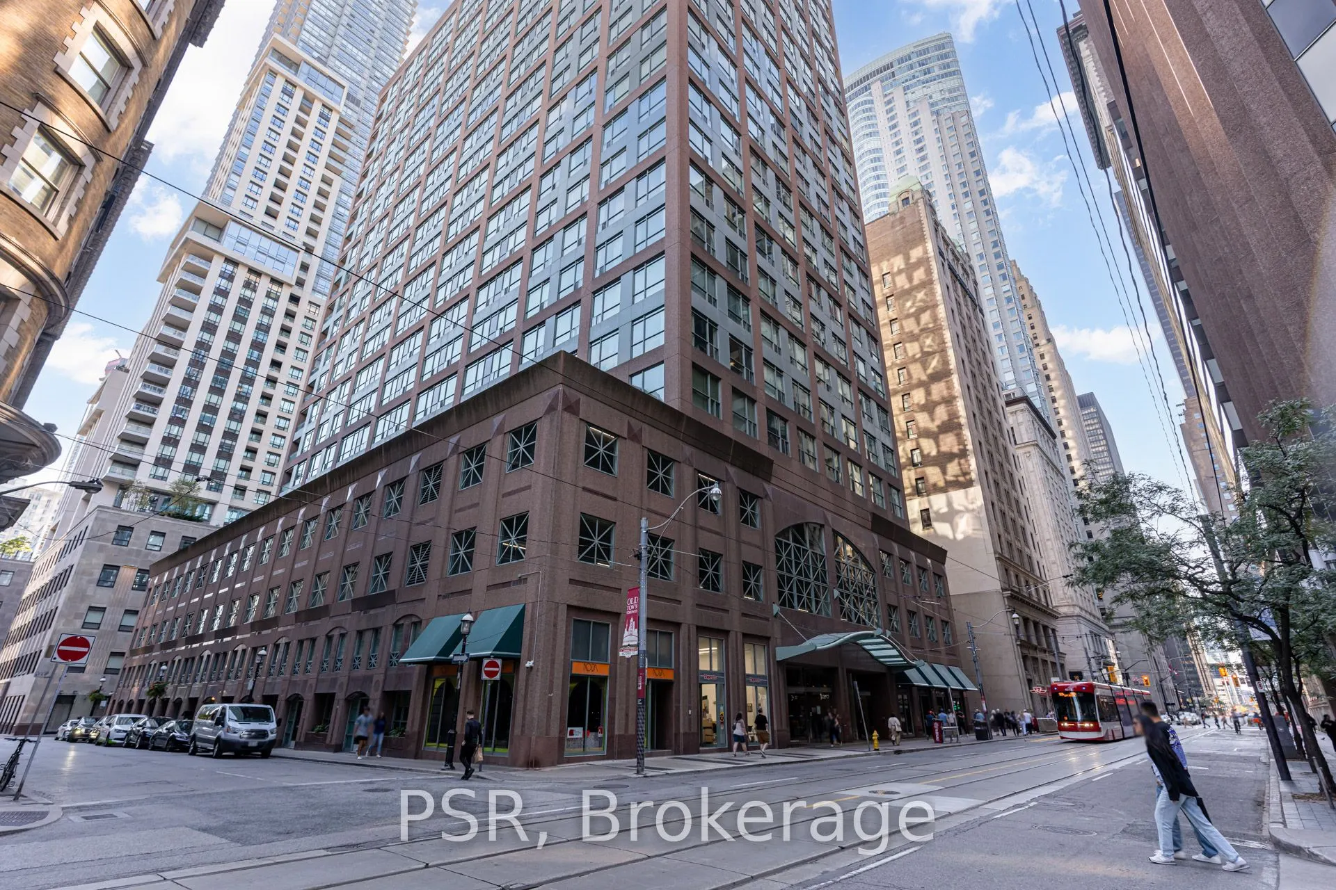 7 King Street E, #1816