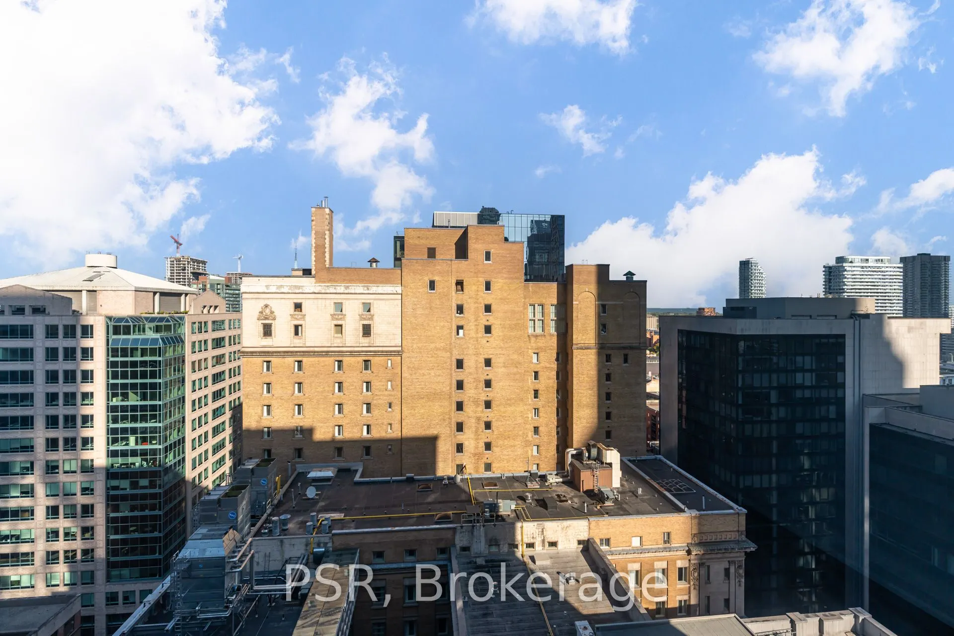 7 King Street E, #1816