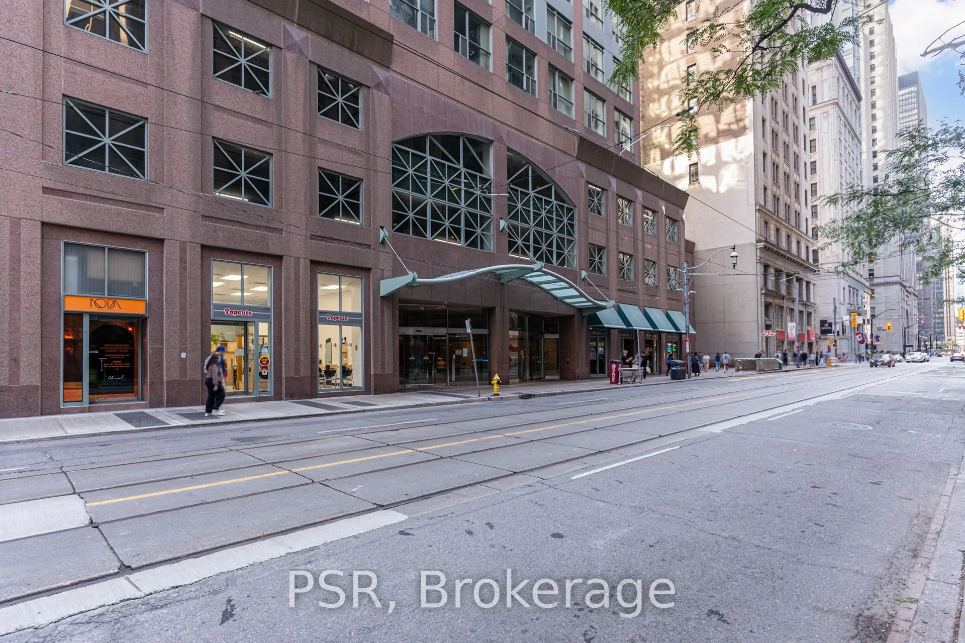 7 King Street E, #1816