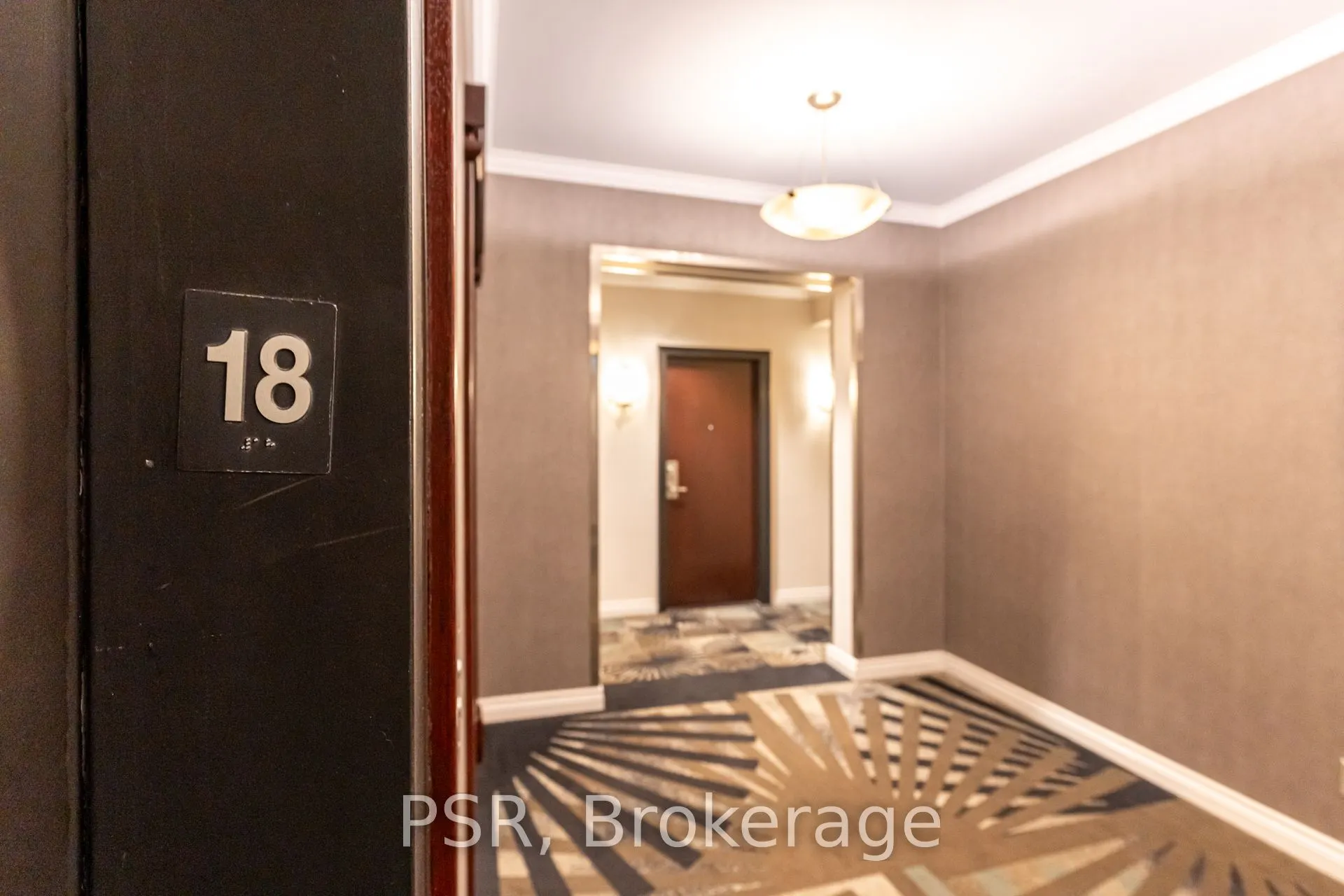 7 King Street E, #1816
