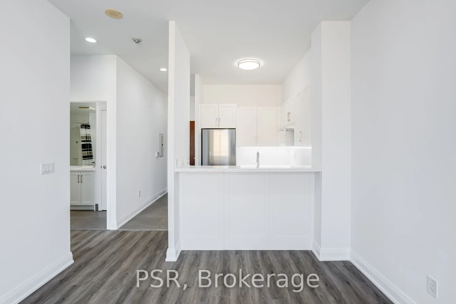 7 King Street E, #1816