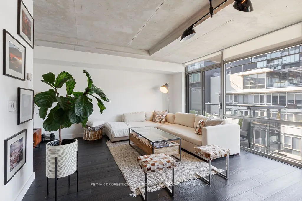 55 Stewart Street, #920