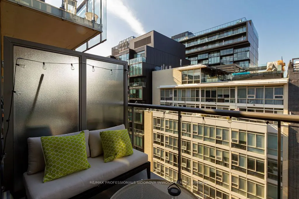 55 Stewart Street, #920