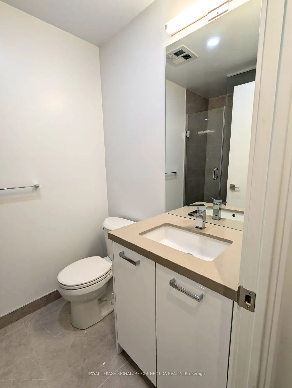 195 McCaul Street, #223