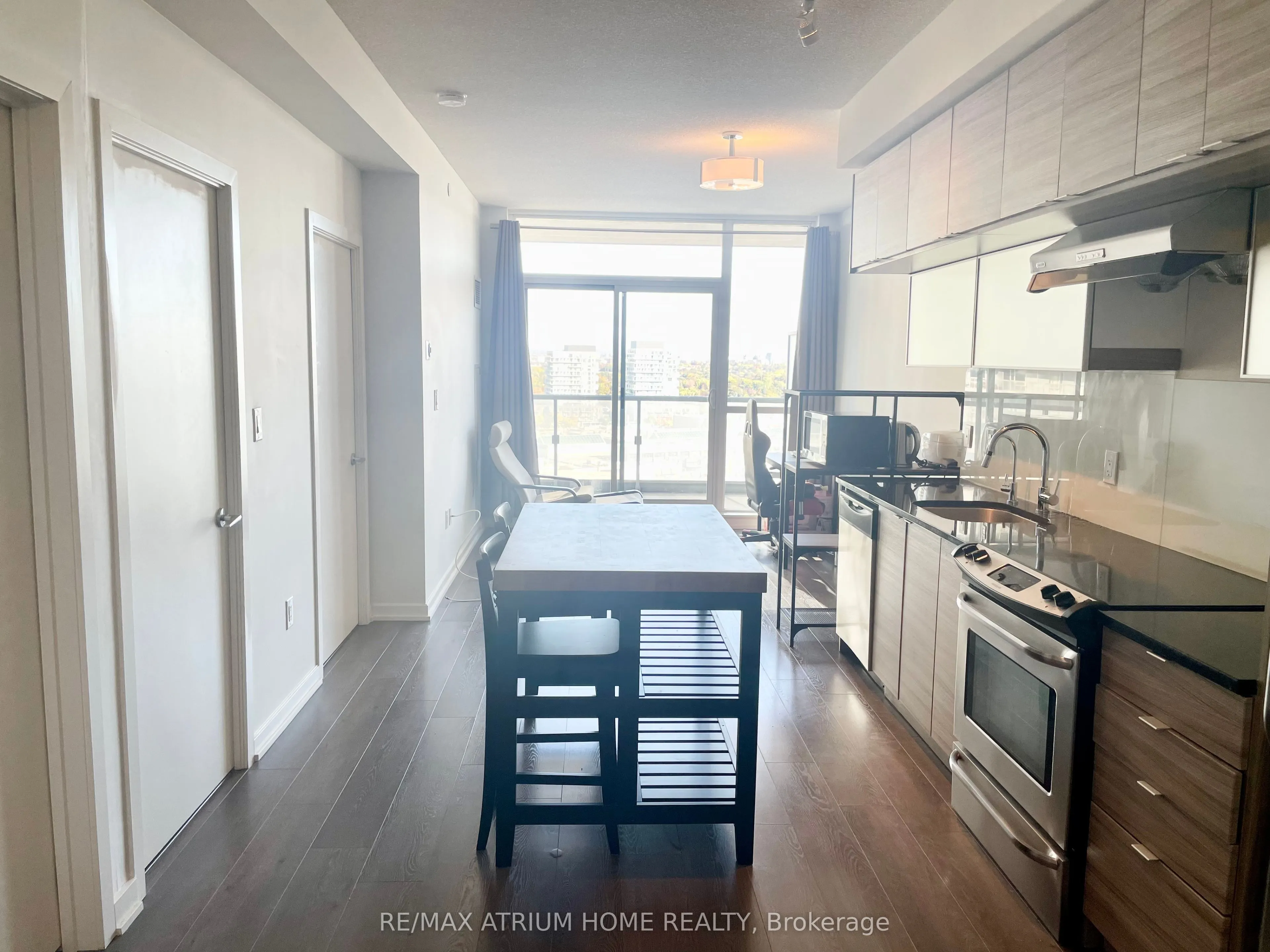 62 Forest Manor Road, #1701