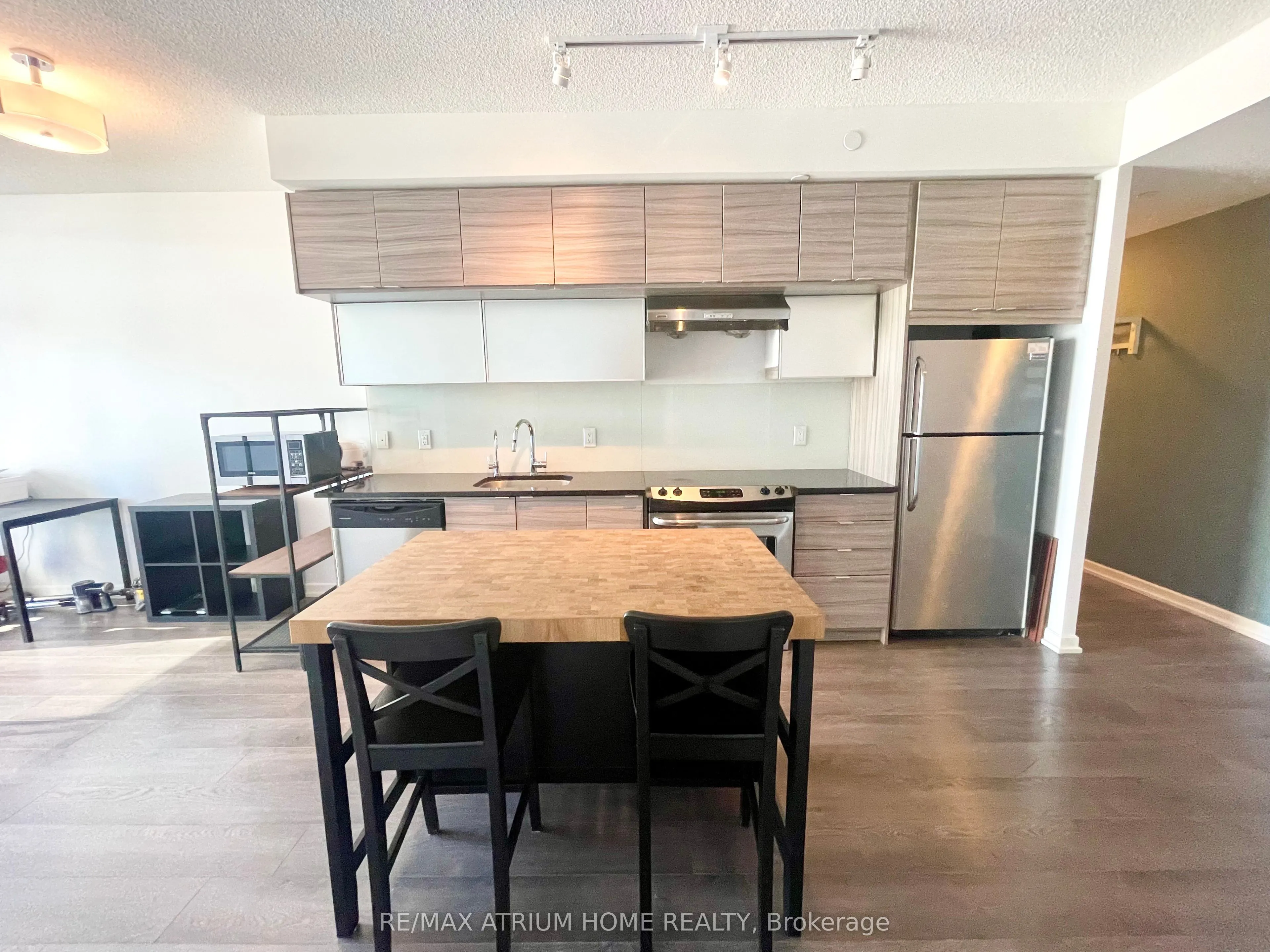 62 Forest Manor Road, #1701