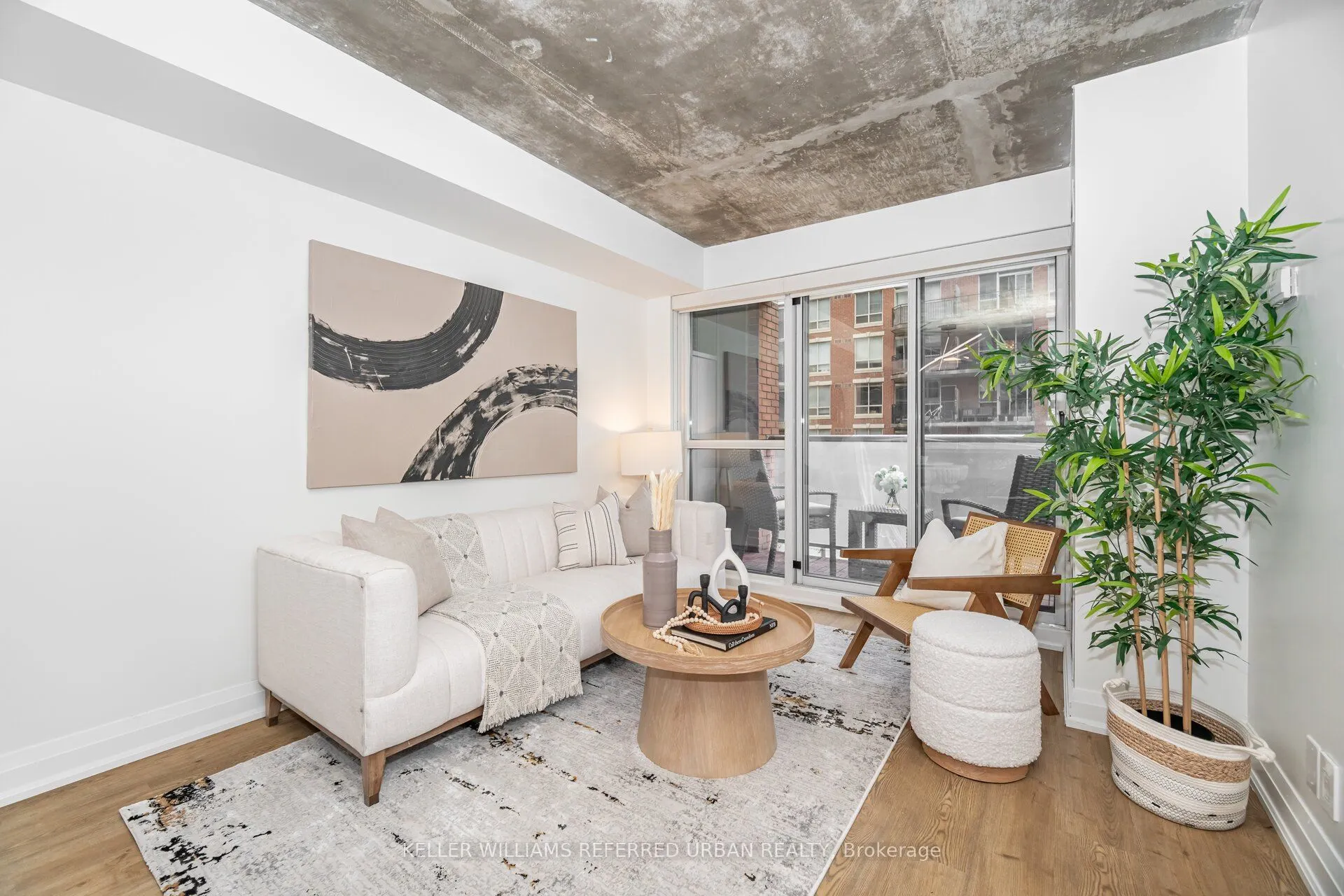 1005 King Street W, #414