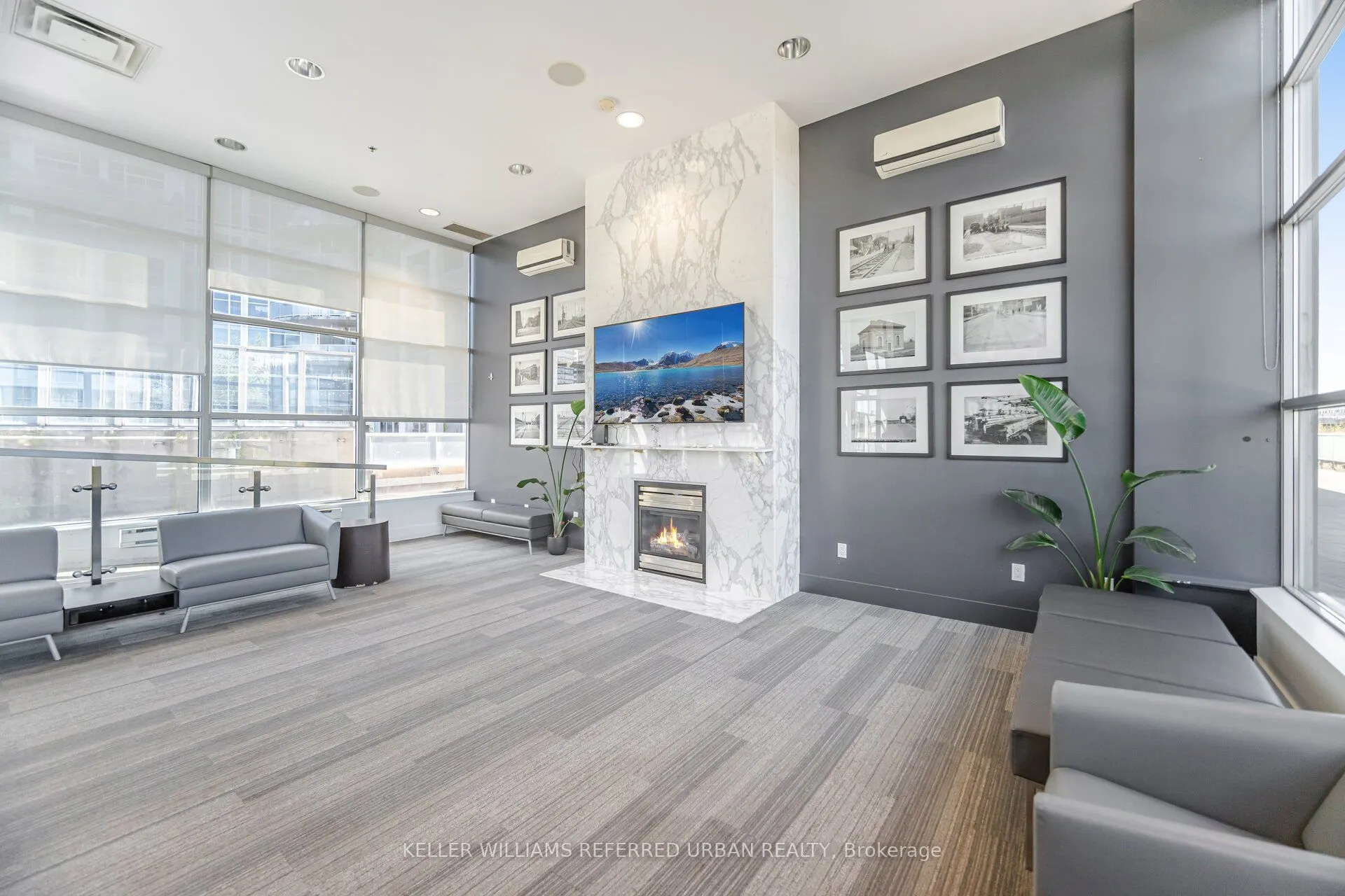 1005 King Street W, #414