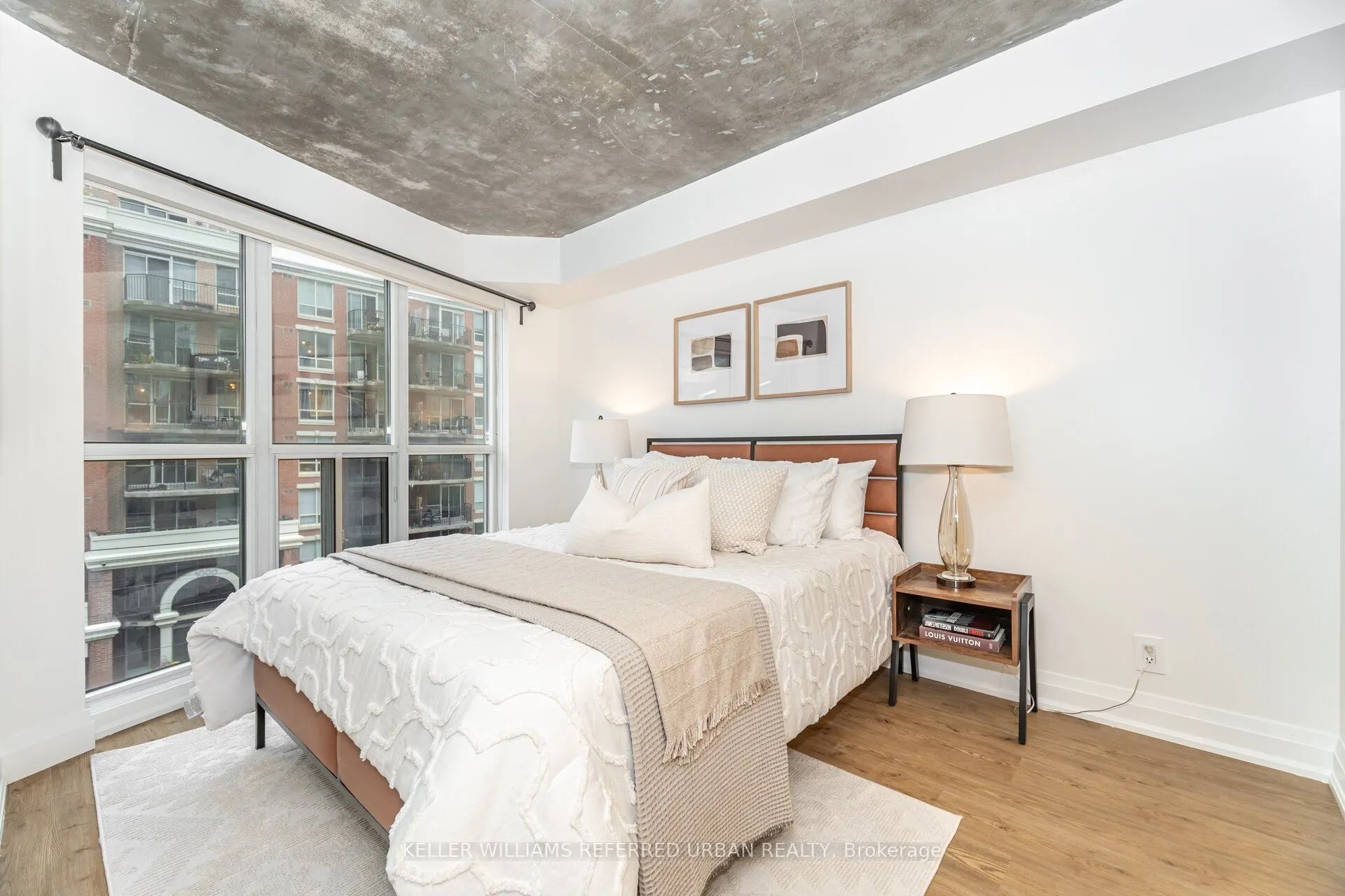 1005 King Street W, #414