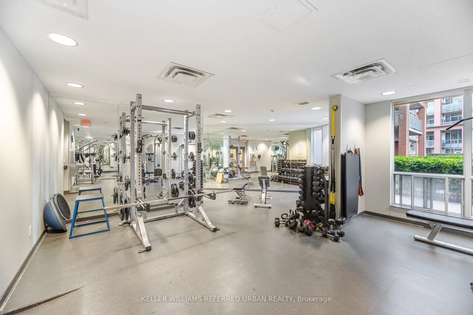 1005 King Street W, #414