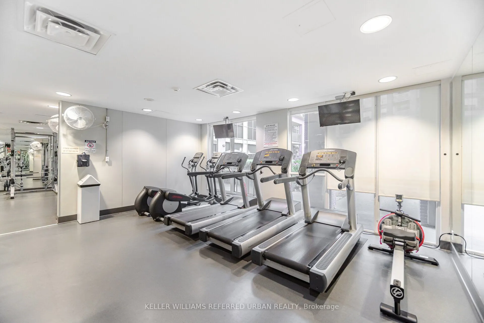1005 King Street W, #414