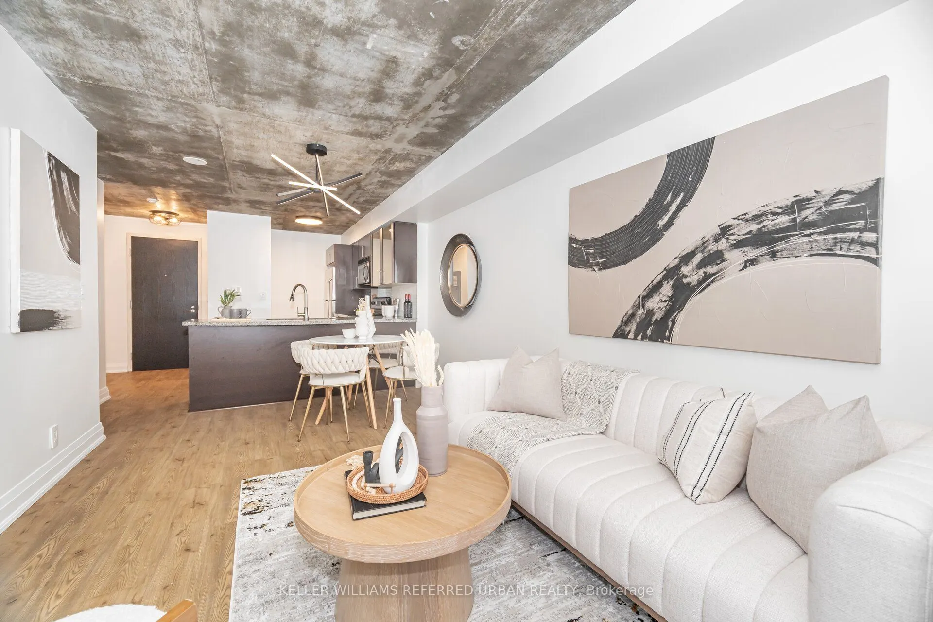 1005 King Street W, #414