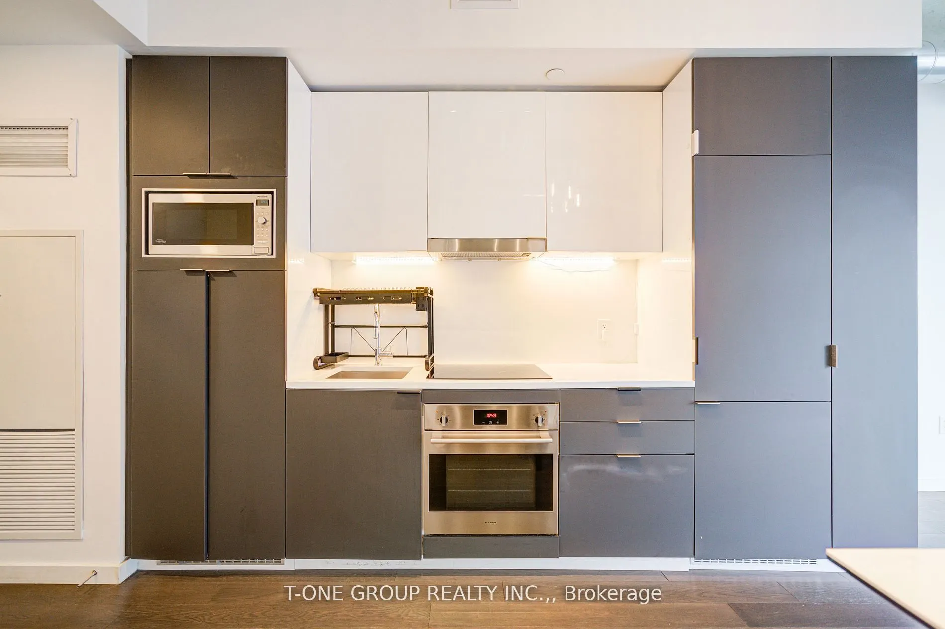 170 Bayview Avenue, #314