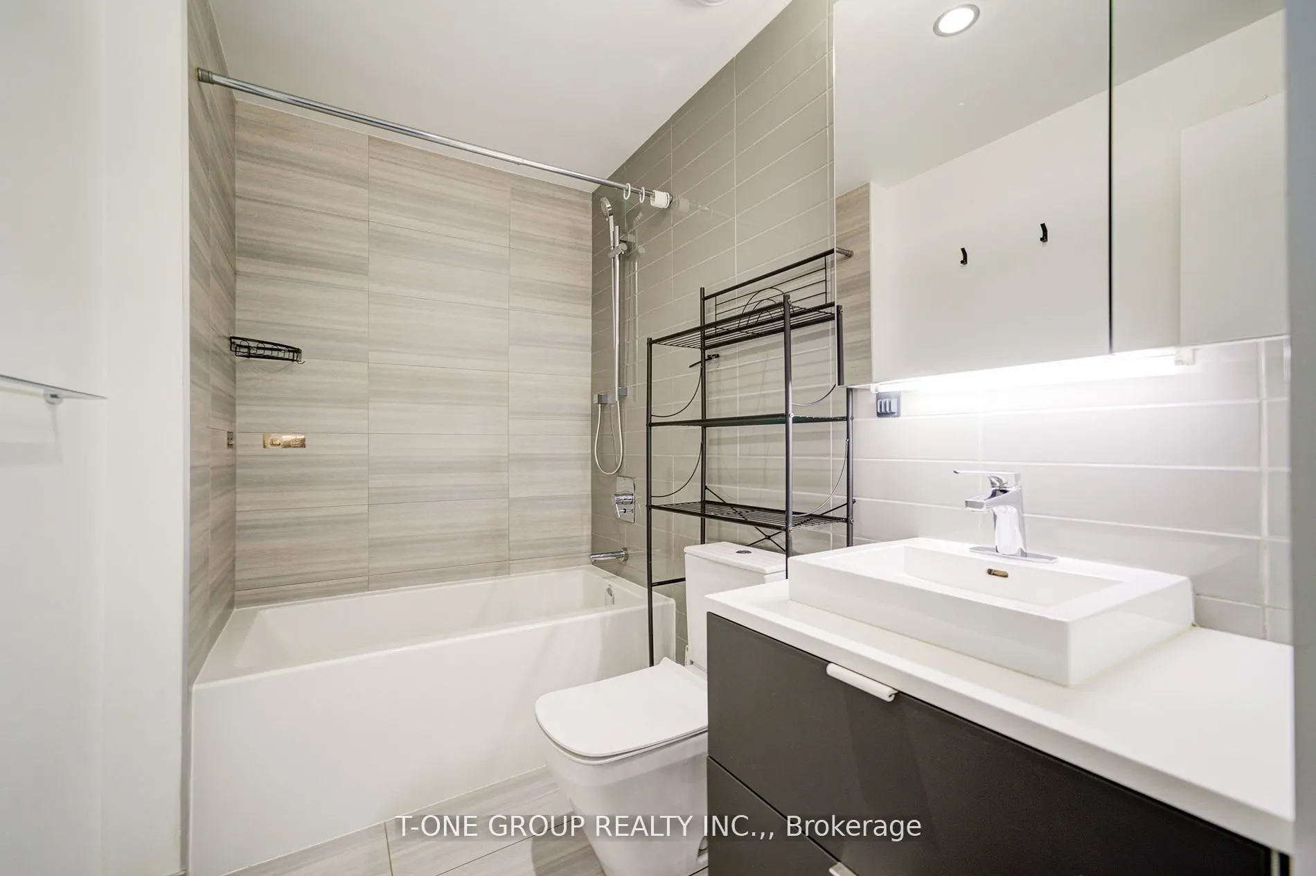 170 Bayview Avenue, #314