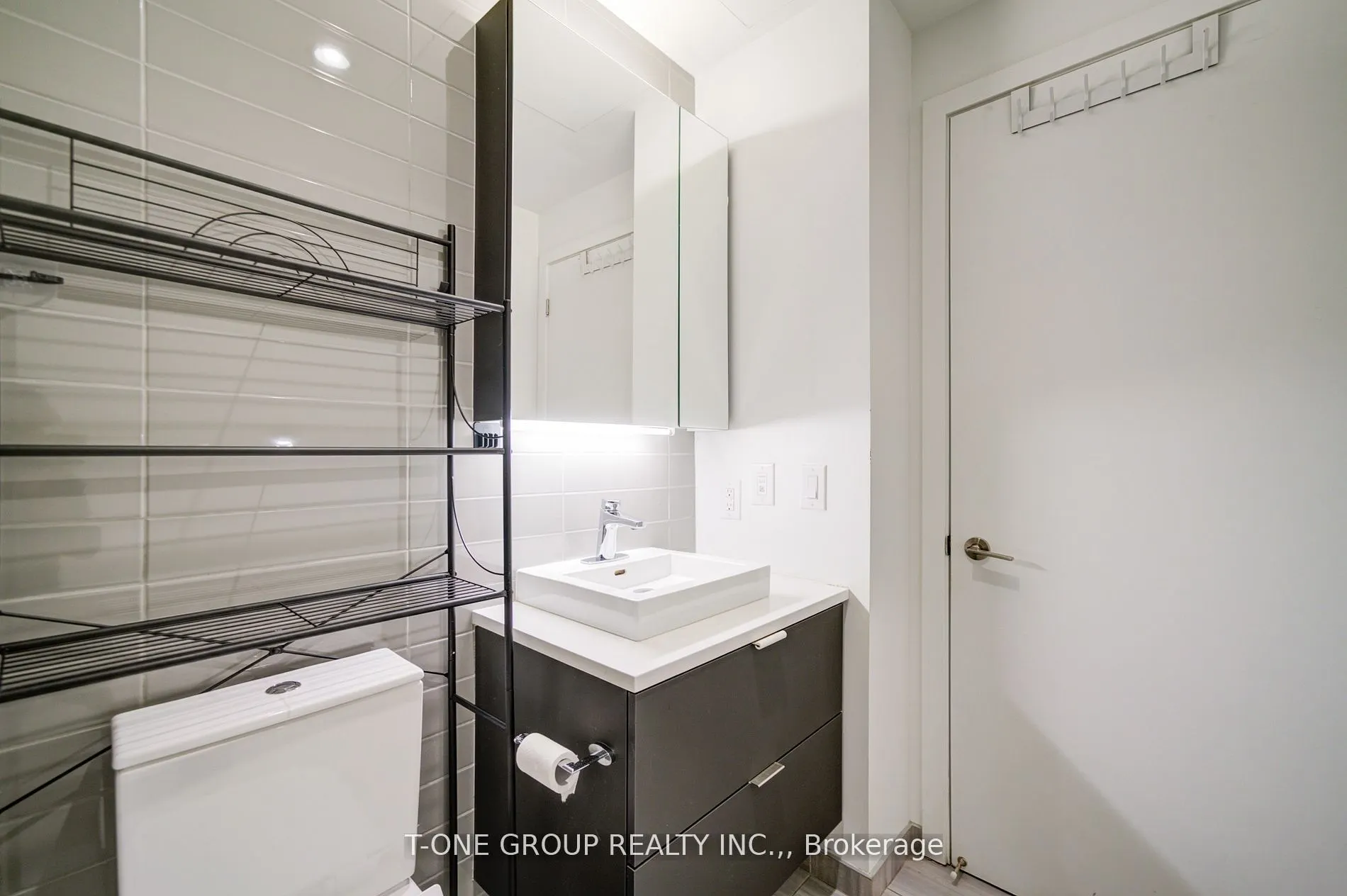 170 Bayview Avenue, #314