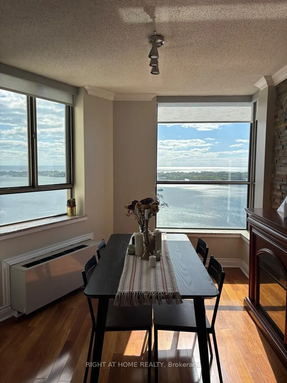 270 Queens Quay W, #3001