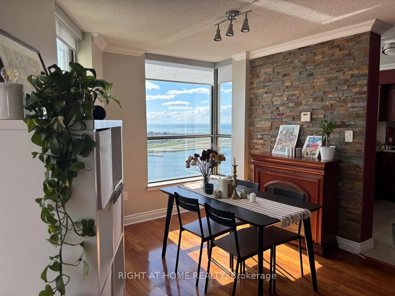 270 Queens Quay W, #3001