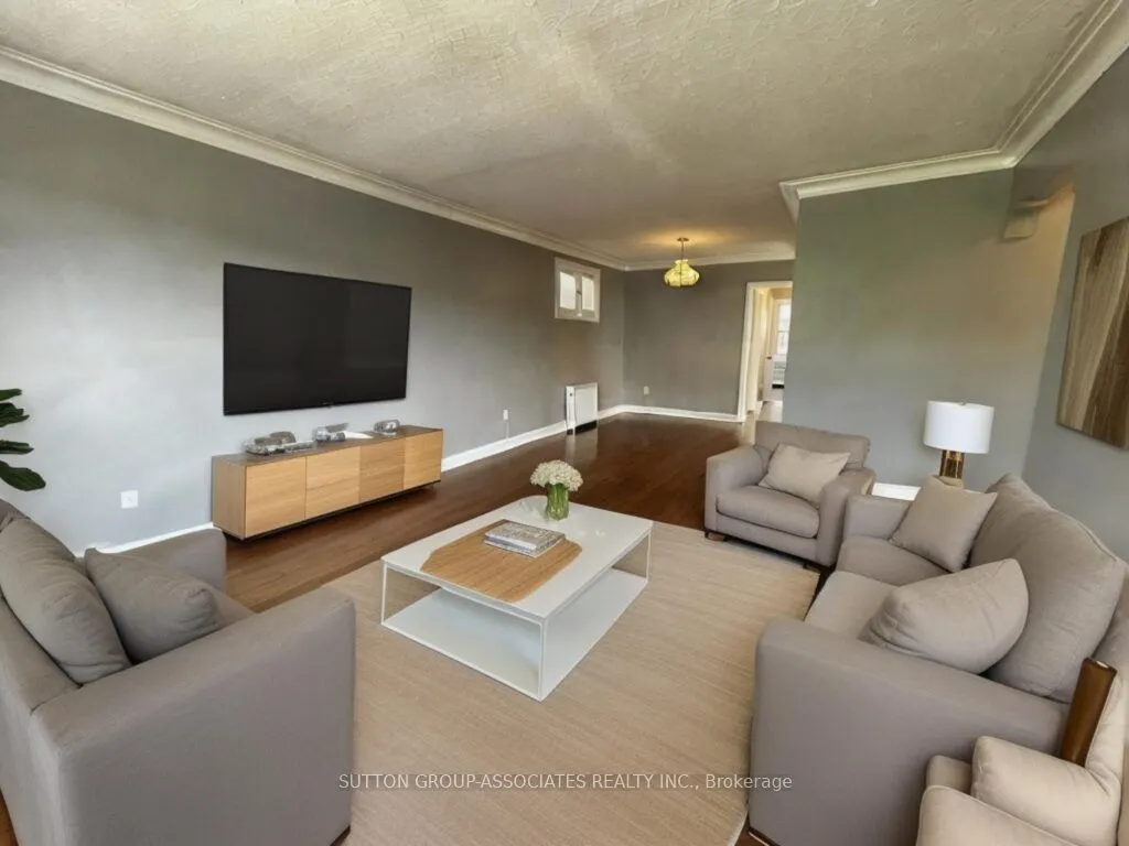 131 Kenwood Avenue, #3