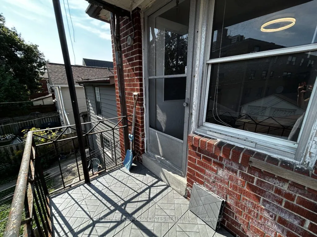 131 Kenwood Avenue, #3