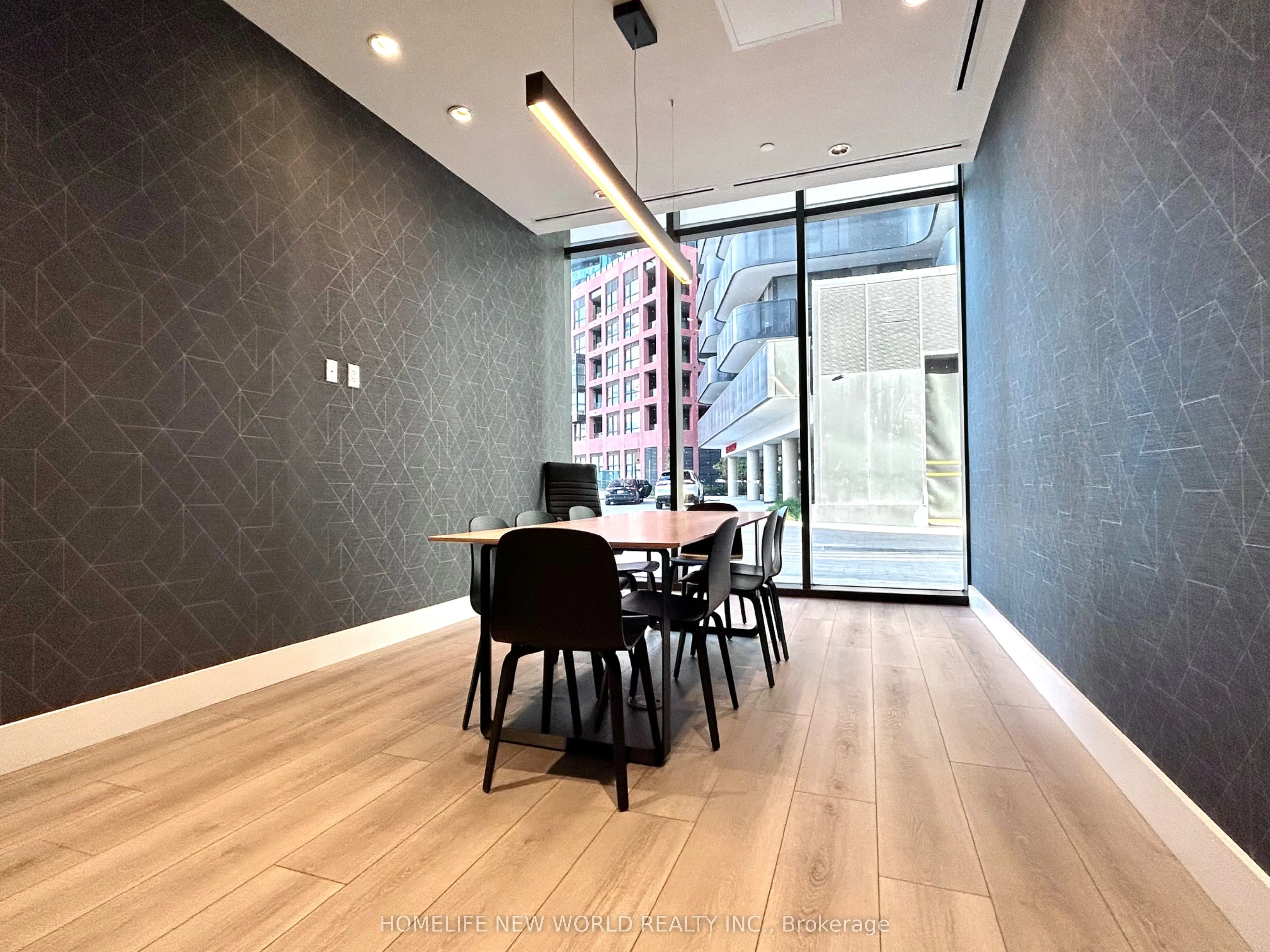 30 Tretti Way, #611
