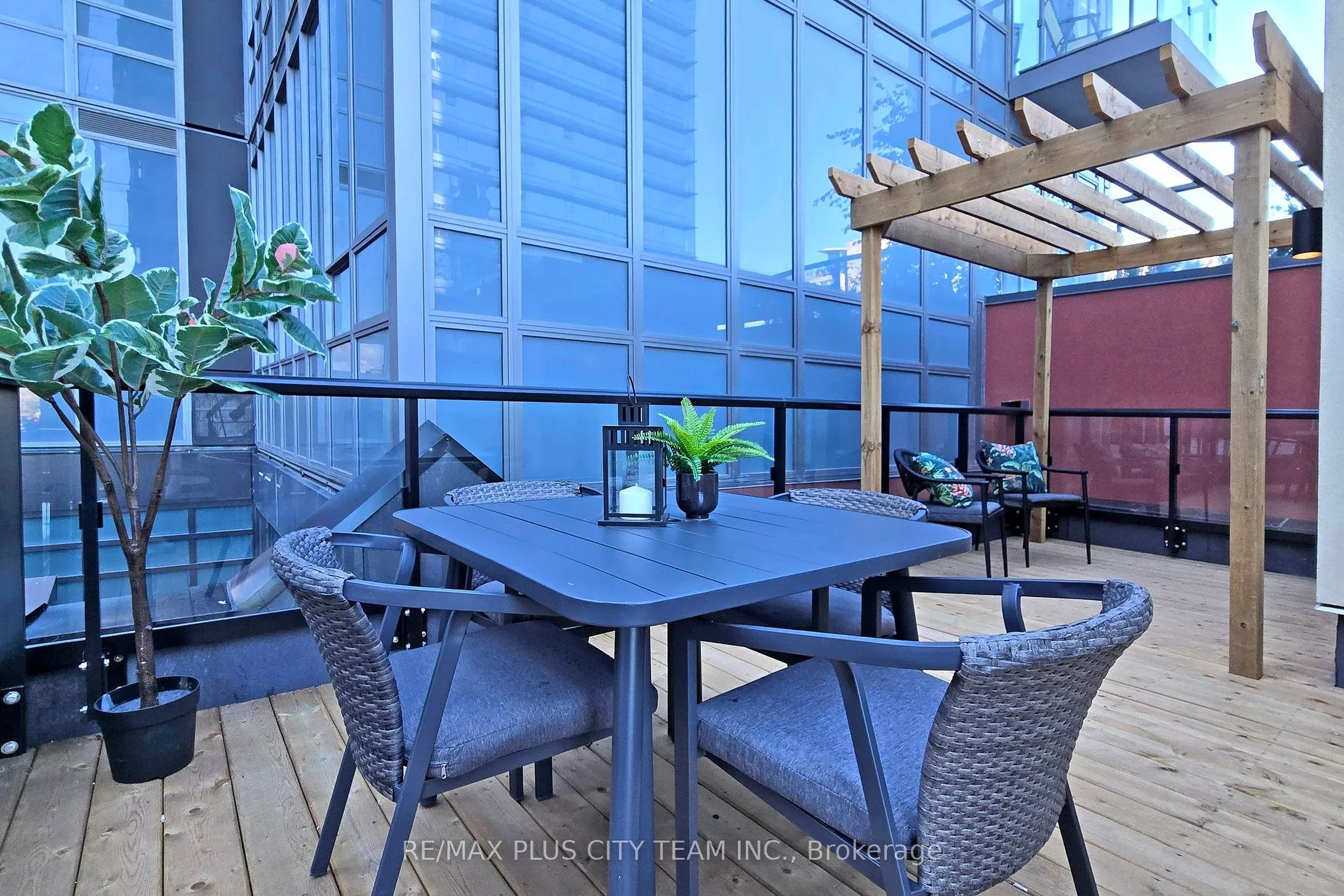 118 Peter Street