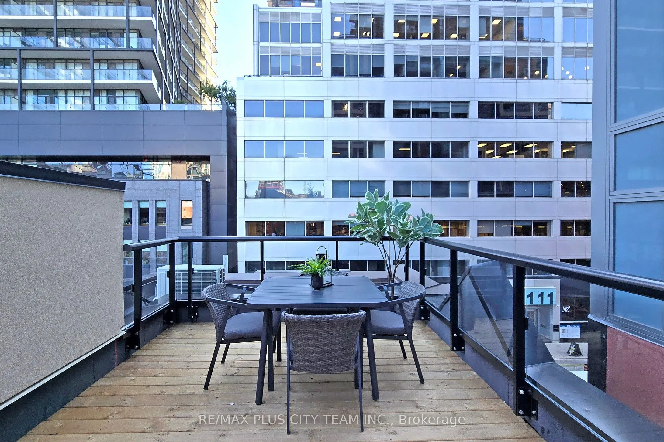 118 Peter Street