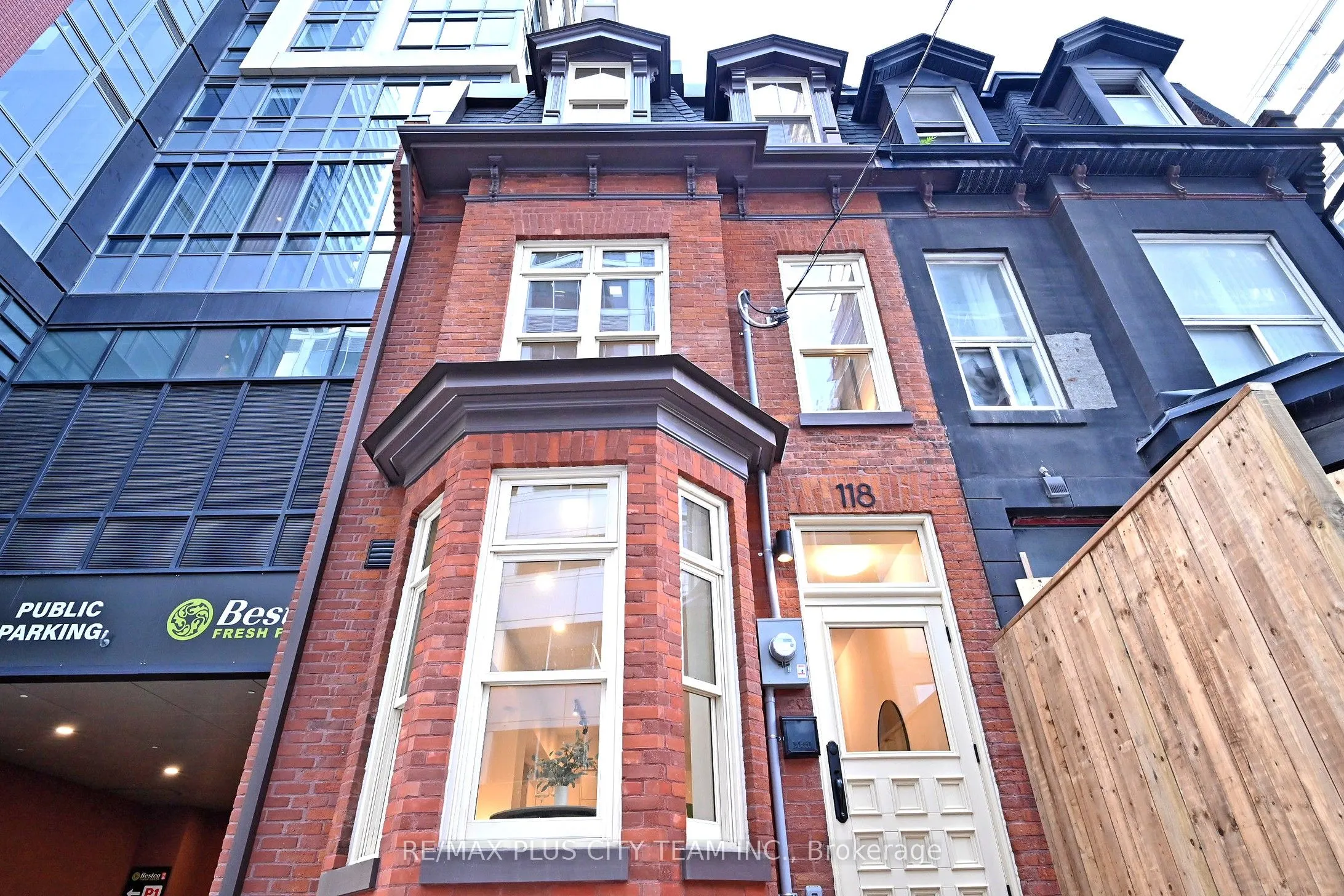118 Peter Street