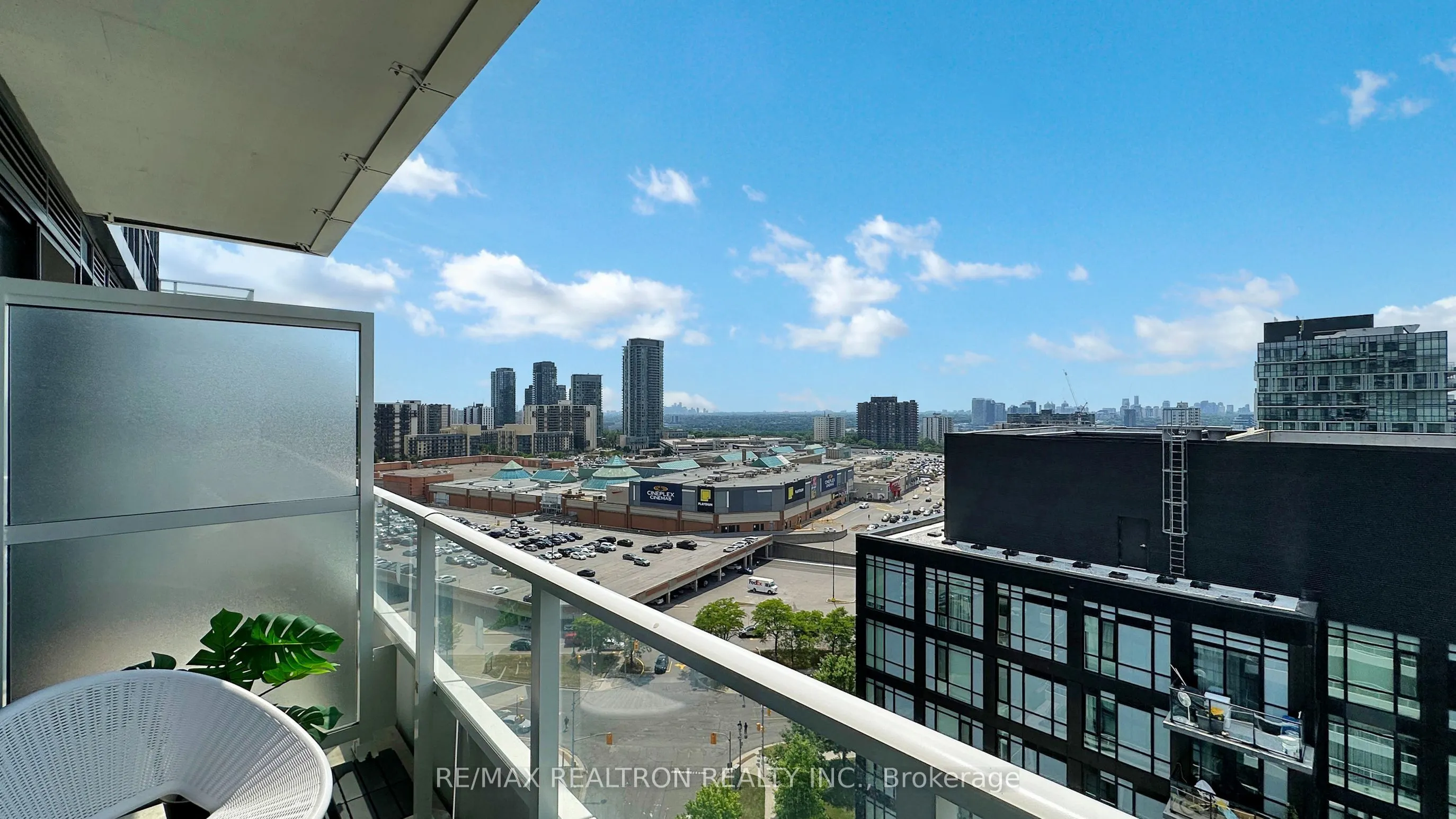 180 Fairview Mall Drive, #1605