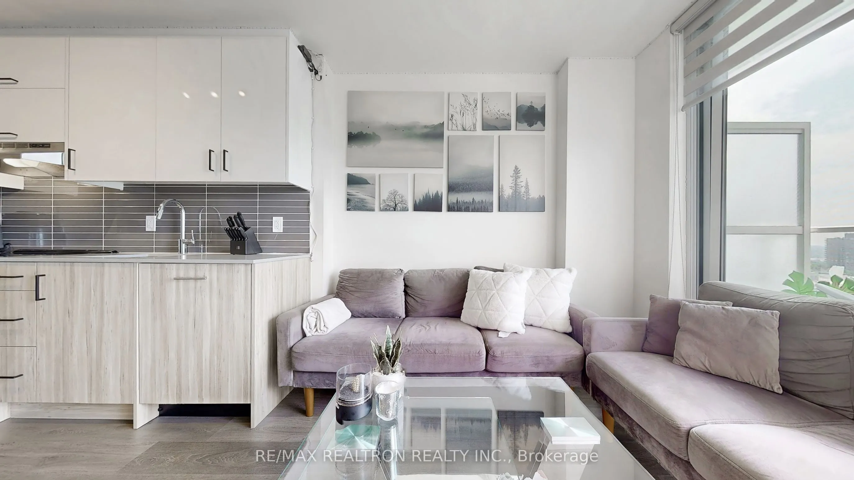 180 Fairview Mall Drive, #1605